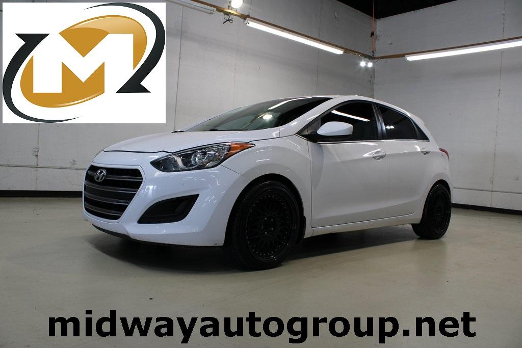 photo of 2016 Hyundai Elantra GT Base