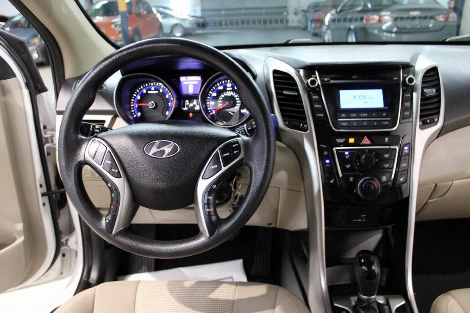 2016 Monaco White /Beige Hyundai Elantra GT Base (KMHD35LH2GU) with an 2.0L DOHC engine, Automatic transmission, located at 15300 Midway Rd., Addison, TX, 75001, (972) 702-0011, 32.958321, -96.838074 - Midway Auto Group in Addison, TX, is excited to offer this 2016 Hyundai Elantra GT, a versatile hatchback that combines spirited performance with practical features, making it an excellent choice for both city driving and weekend adventures.<br><br>Key Features:<br><br>Engine and Performance: Powe - Photo#12