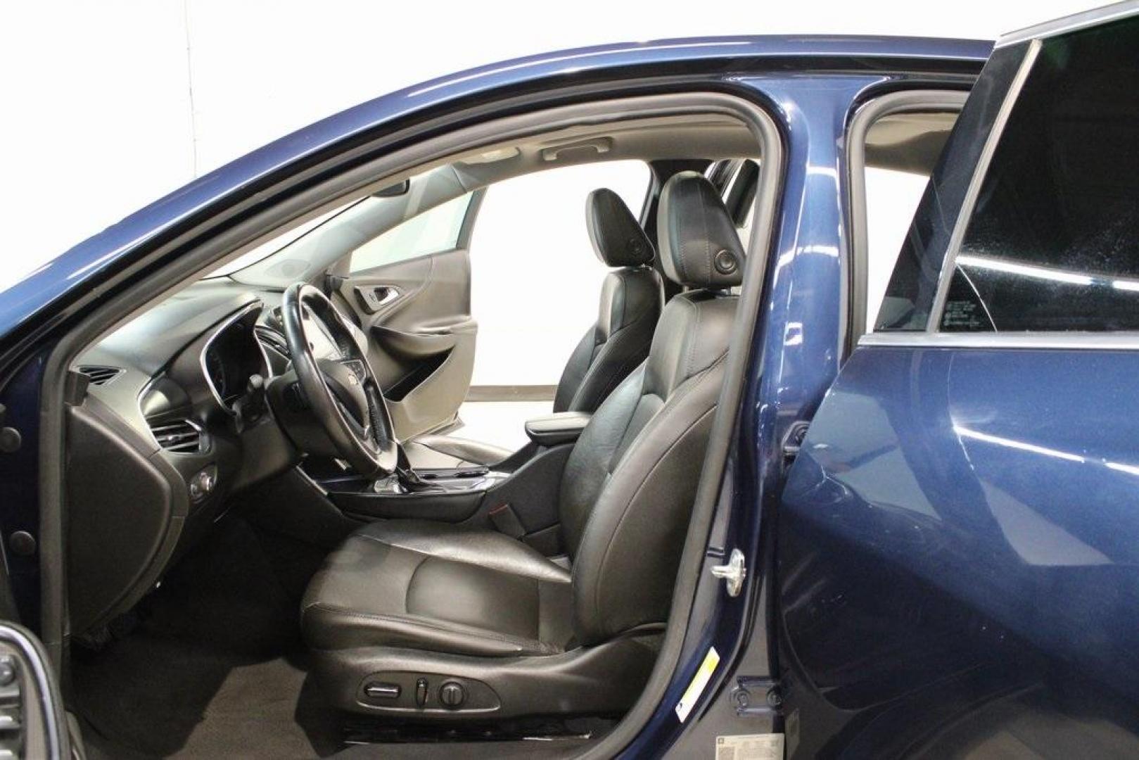 2020 Northsky Blue Metallic /Black Chevrolet Malibu LT (1G1ZD5ST7LF) with an 1.5L DOHC engine, CVT transmission, located at 15300 Midway Rd., Addison, TX, 75001, (972) 702-0011, 32.958321, -96.838074 - Introducing the 2020 Chevrolet Malibu LT, now available at Midway Auto Group in Addison, Texas. This midsize sedan offers a sleek design, efficient performance, and a host of modern features to enhance your driving experience.<br>BidCars<br>+1<br>BidCars<br>+1<br><br>Key Features:<br><br>Engine: 1.5 - Photo#13