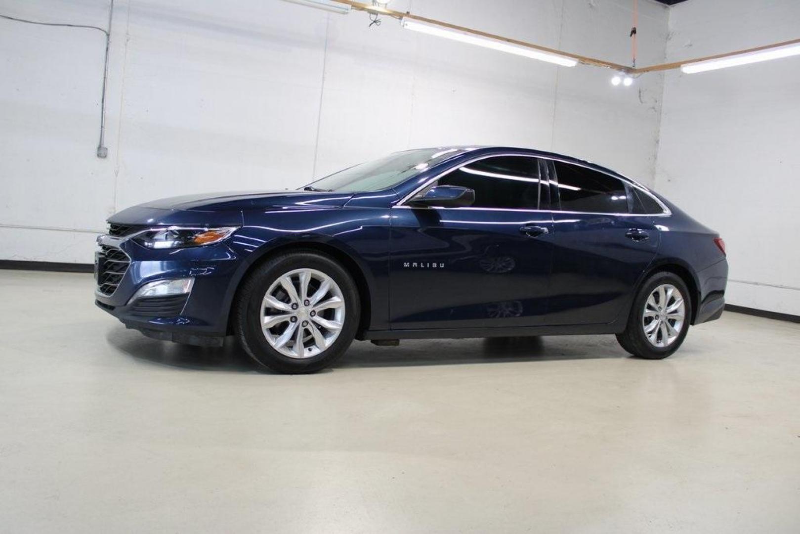 2020 Northsky Blue Metallic /Black Chevrolet Malibu LT (1G1ZD5ST7LF) with an 1.5L DOHC engine, CVT transmission, located at 15300 Midway Rd., Addison, TX, 75001, (972) 702-0011, 32.958321, -96.838074 - Introducing the 2020 Chevrolet Malibu LT, now available at Midway Auto Group in Addison, Texas. This midsize sedan offers a sleek design, efficient performance, and a host of modern features to enhance your driving experience.<br>BidCars<br>+1<br>BidCars<br>+1<br><br>Key Features:<br><br>Engine: 1.5 - Photo#4