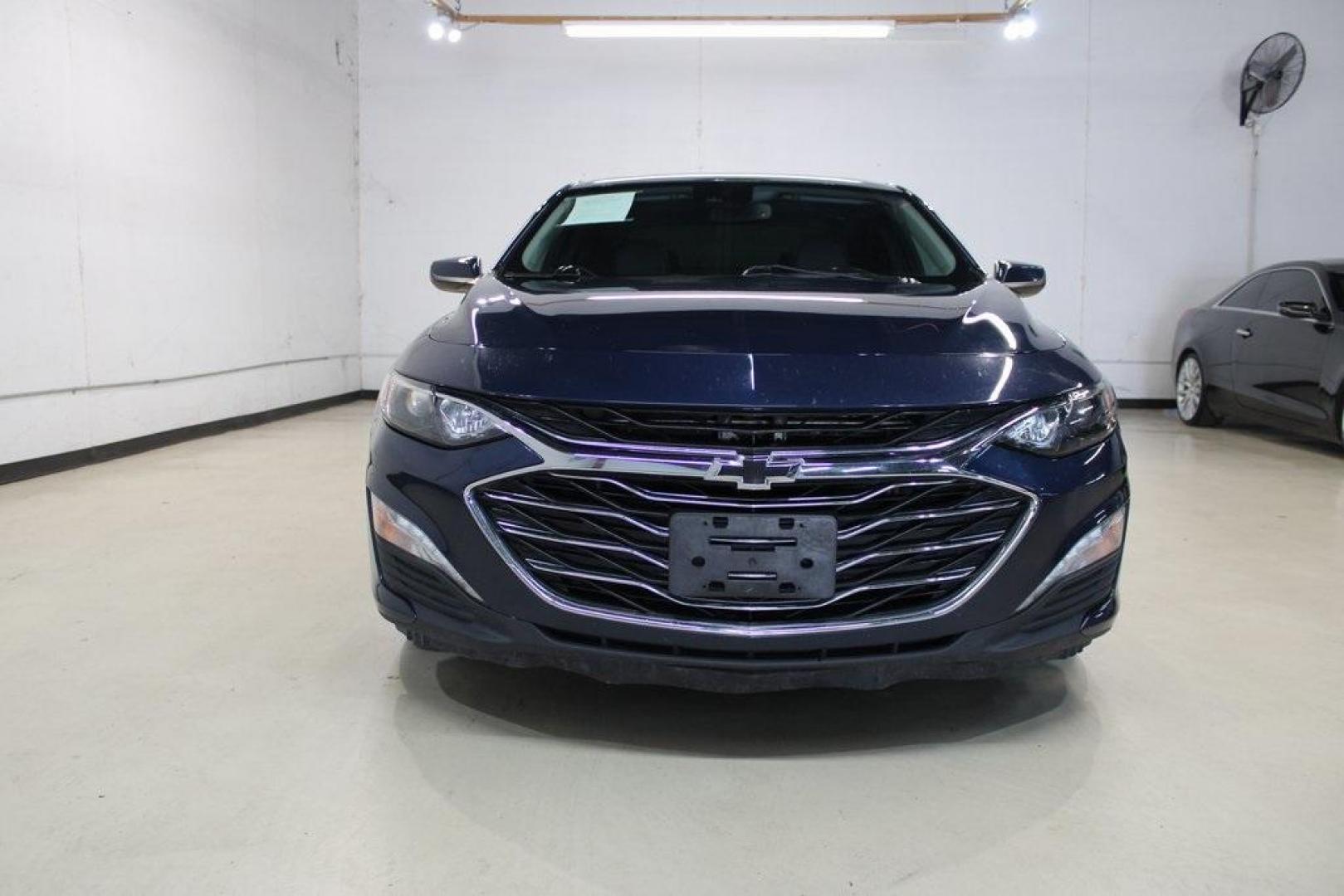 2020 Northsky Blue Metallic /Black Chevrolet Malibu LT (1G1ZD5ST7LF) with an 1.5L DOHC engine, CVT transmission, located at 15300 Midway Rd., Addison, TX, 75001, (972) 702-0011, 32.958321, -96.838074 - Introducing the 2020 Chevrolet Malibu LT, now available at Midway Auto Group in Addison, Texas. This midsize sedan offers a sleek design, efficient performance, and a host of modern features to enhance your driving experience.<br>BidCars<br>+1<br>BidCars<br>+1<br><br>Key Features:<br><br>Engine: 1.5 - Photo#5