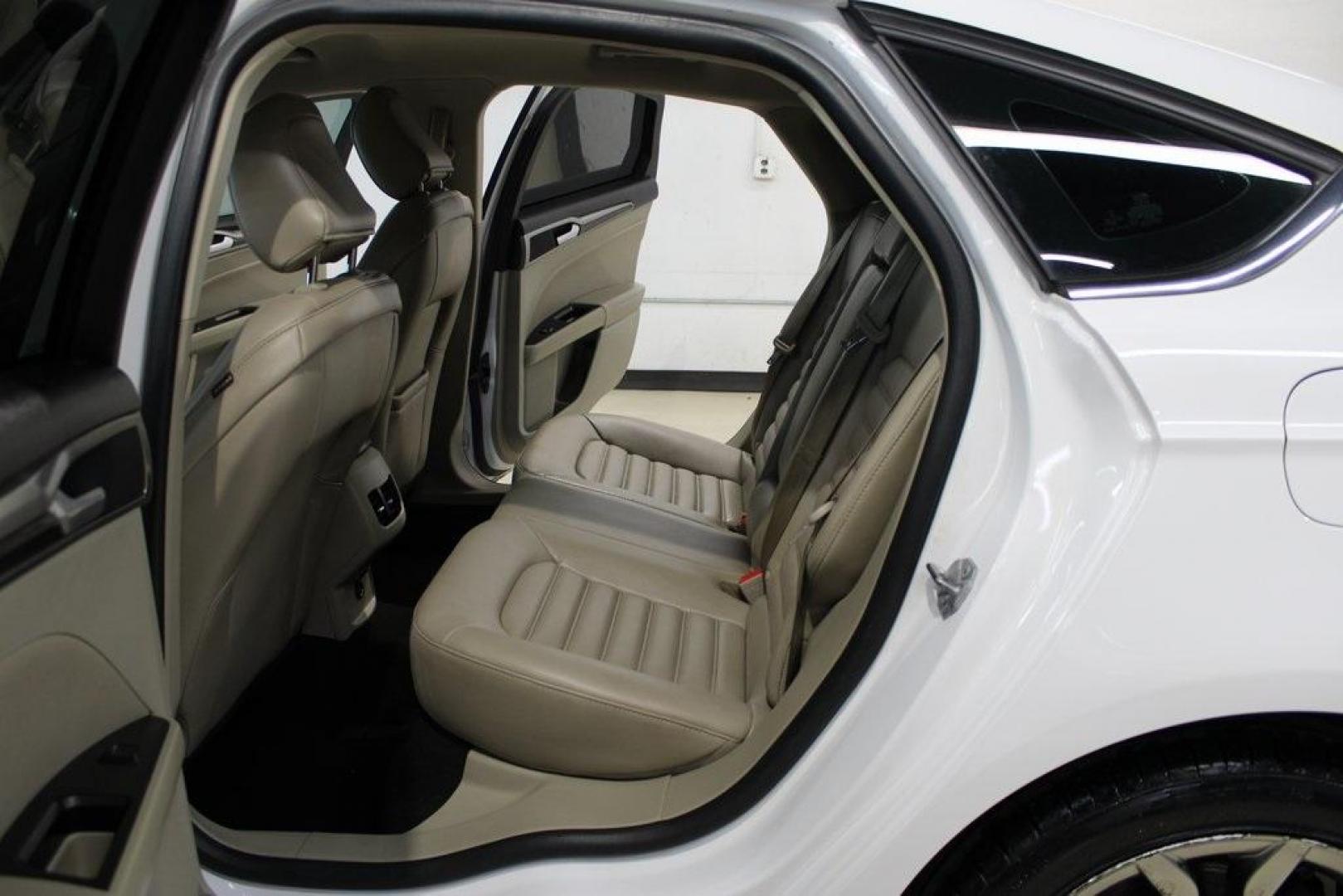 2020 Oxford White /Medium Light Stone Ford Fusion SEL (3FA6P0CD5LR) with an 1.5L EcoBoost engine, Automatic transmission, located at 15300 Midway Rd., Addison, TX, 75001, (972) 702-0011, 32.958321, -96.838074 - Introducing the 2020 Ford Fusion SE, now available at Midway Auto Group in Addison, Texas. This midsize sedan offers a harmonious blend of performance, comfort, and advanced technology, making it an ideal choice for discerning drivers seeking both style and substance.<br><br>Key Specifications:<br>< - Photo#15