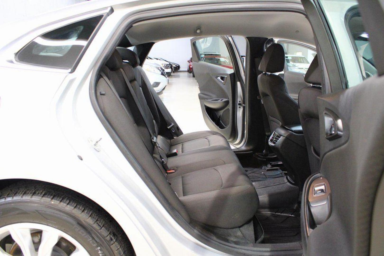 2019 Silver Ice Metallic /Jet Black Chevrolet Malibu LT (1G1ZD5STXKF) with an 1.5L DOHC engine, CVT transmission, located at 15300 Midway Rd., Addison, TX, 75001, (972) 702-0011, 32.958321, -96.838074 - Introducing the 2019 Chevrolet Malibu LT, now available at Midway Auto Group in Addison, Texas. This midsize sedan combines sleek design, efficient performance, and modern technology, making it an excellent choice for drivers seeking both style and practicality.<br><br>Key Specifications:<br><br>Eng - Photo#15