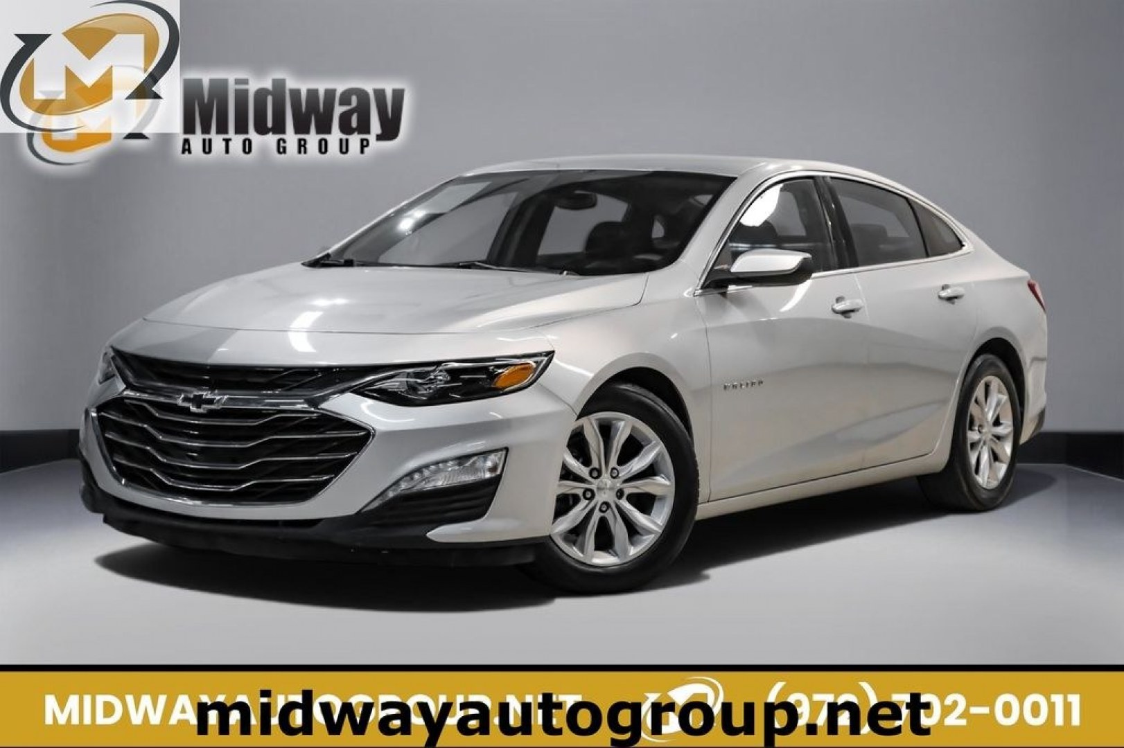 2019 Silver Ice Metallic /Black Chevrolet Malibu LT (1G1ZD5STXKF) with an 1.5L DOHC engine, CVT transmission, located at 15300 Midway Rd., Addison, TX, 75001, (972) 702-0011, 32.958321, -96.838074 - Introducing the 2019 Chevrolet Malibu LT, now available at Midway Auto Group in Addison, Texas. This midsize sedan combines sleek design, efficient performance, and modern technology, making it an excellent choice for drivers seeking both style and practicality.<br><br>Key Specifications:<br><br>Eng- Photo#0