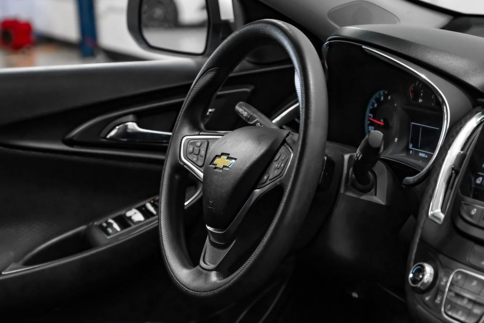 2019 Silver Ice Metallic /Black Chevrolet Malibu LT (1G1ZD5STXKF) with an 1.5L DOHC engine, CVT transmission, located at 15300 Midway Rd., Addison, TX, 75001, (972) 702-0011, 32.958321, -96.838074 - Introducing the 2019 Chevrolet Malibu LT, now available at Midway Auto Group in Addison, Texas. This midsize sedan combines sleek design, efficient performance, and modern technology, making it an excellent choice for drivers seeking both style and practicality.<br><br>Key Specifications:<br><br>Eng- Photo#19
