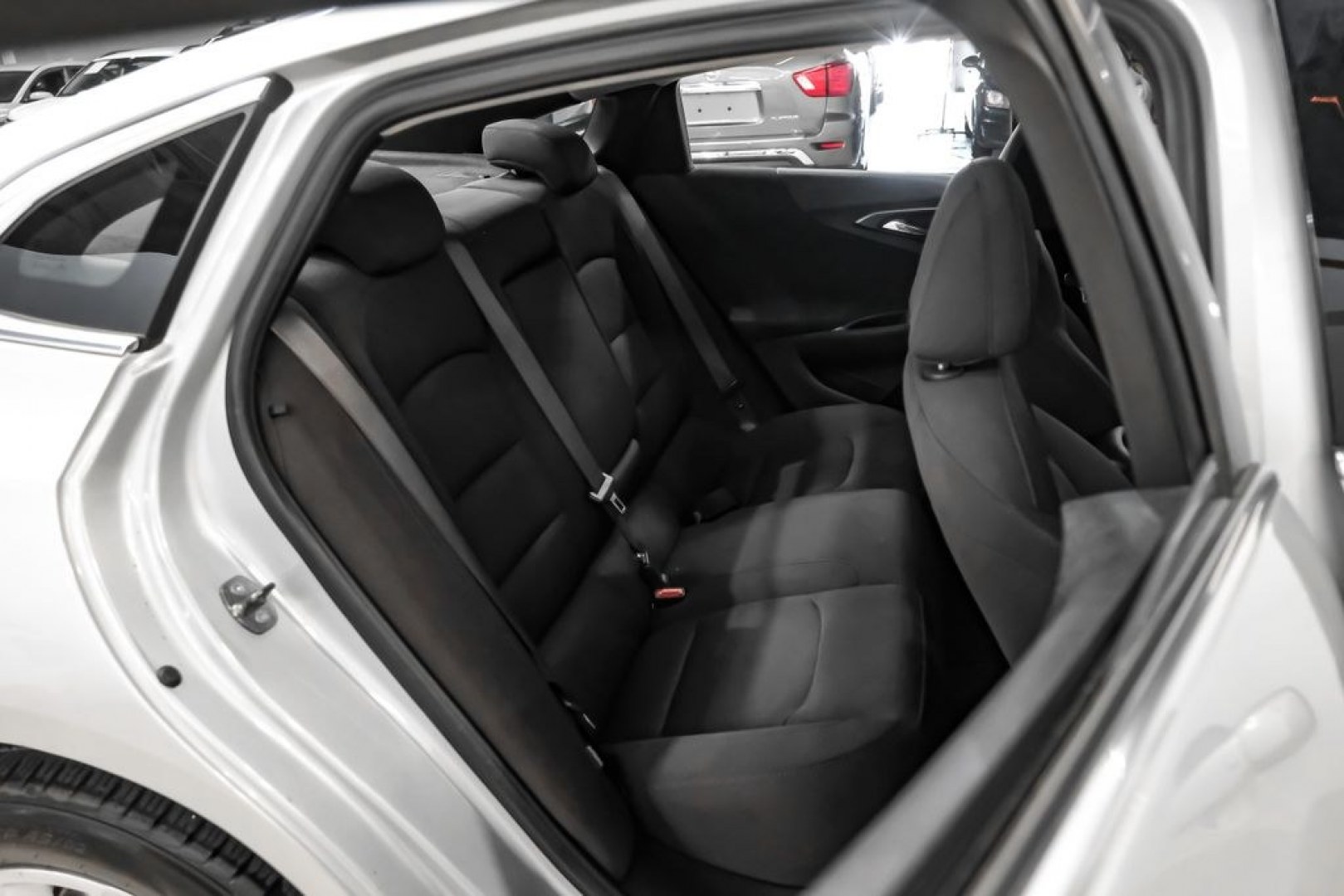 2019 Silver Ice Metallic /Black Chevrolet Malibu LT (1G1ZD5STXKF) with an 1.5L DOHC engine, CVT transmission, located at 15300 Midway Rd., Addison, TX, 75001, (972) 702-0011, 32.958321, -96.838074 - Introducing the 2019 Chevrolet Malibu LT, now available at Midway Auto Group in Addison, Texas. This midsize sedan combines sleek design, efficient performance, and modern technology, making it an excellent choice for drivers seeking both style and practicality.<br><br>Key Specifications:<br><br>Eng- Photo#34