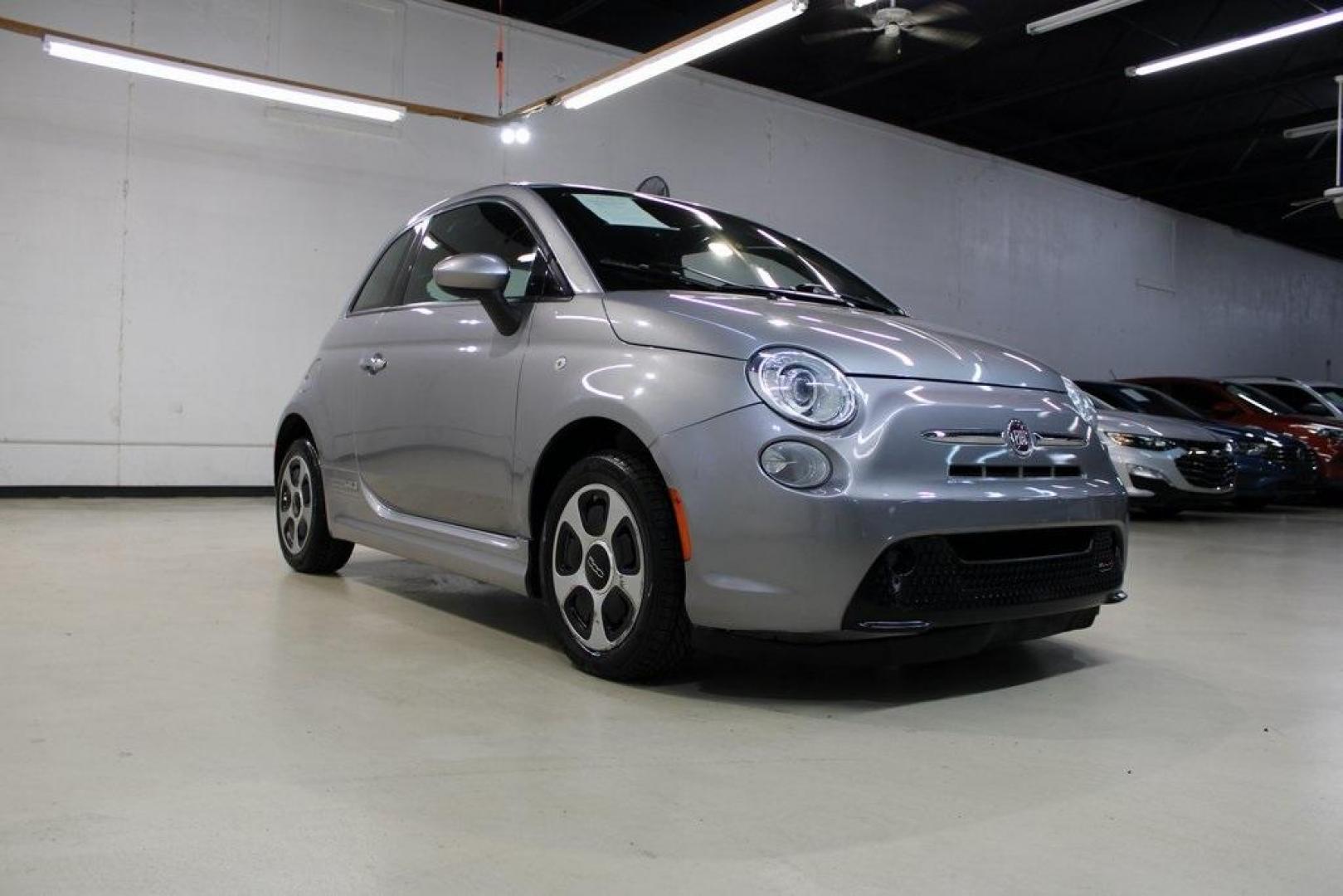 2017 Billet Argento (Silver) /Black Fiat 500e Battery Electric (3C3CFFGE4HT) with an Electric Motor engine, Automatic transmission, located at 15300 Midway Rd., Addison, TX, 75001, (972) 702-0011, 32.958321, -96.838074 - Introducing the 2017 Fiat 500e, now available at Midway Auto Group in Addison, Texas. This all-electric hatchback combines iconic Italian design with eco-friendly performance, making it an excellent choice for those seeking style and sustainability.<br><br>Key Specifications:<br><br>Motor: 111-horse - Photo#1