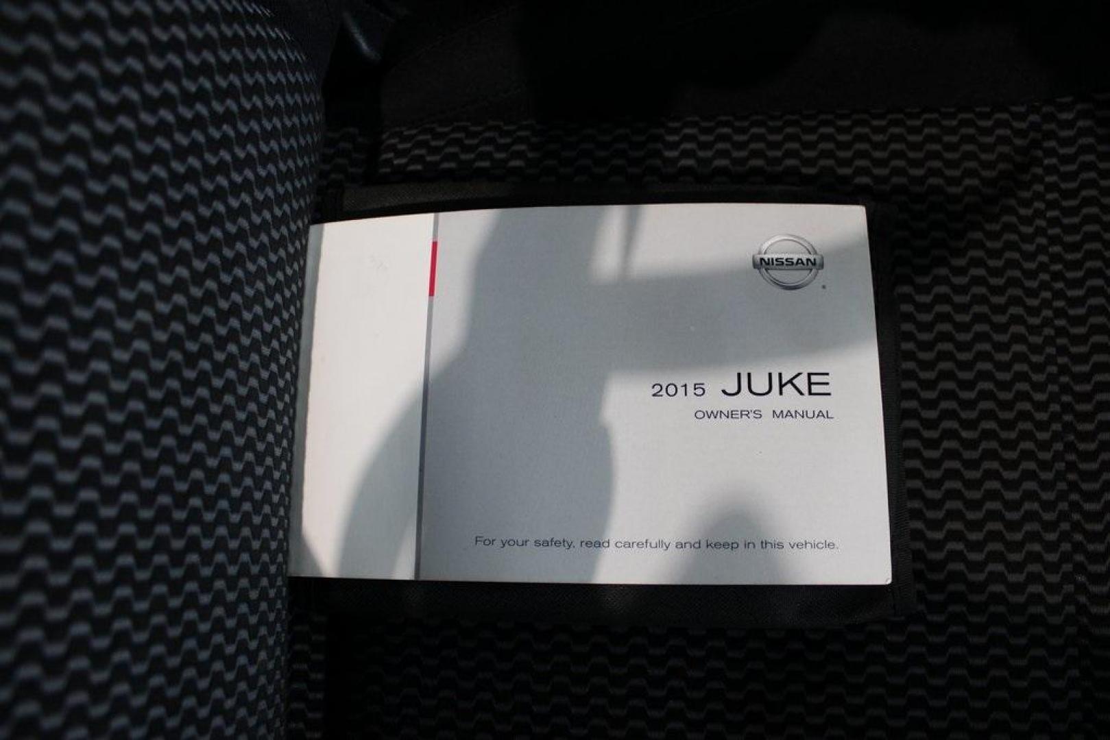 2015 Brilliant Silver /Black Nissan Juke S (JN8AF5MV2FT) with an 1.6L I4 DOHC 16V engine, CVT transmission, located at 15300 Midway Rd., Addison, TX, 75001, (972) 702-0011, 32.958321, -96.838074 - Introducing the 2015 Nissan Juke SL AWD, now available at Midway Auto Group in Addison, Texas. This subcompact crossover combines distinctive styling with turbocharged performance and advanced features, making it an excellent choice for drivers seeking both flair and functionality.<br><br>Key Specif - Photo#12