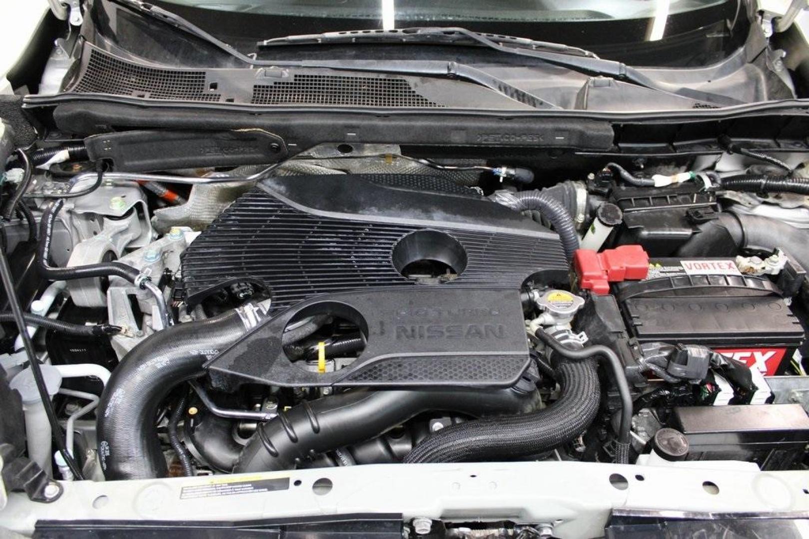 2015 Brilliant Silver /Black Nissan Juke S (JN8AF5MV2FT) with an 1.6L I4 DOHC 16V engine, CVT transmission, located at 15300 Midway Rd., Addison, TX, 75001, (972) 702-0011, 32.958321, -96.838074 - Introducing the 2015 Nissan Juke SL AWD, now available at Midway Auto Group in Addison, Texas. This subcompact crossover combines distinctive styling with turbocharged performance and advanced features, making it an excellent choice for drivers seeking both flair and functionality.<br><br>Key Specif - Photo#27