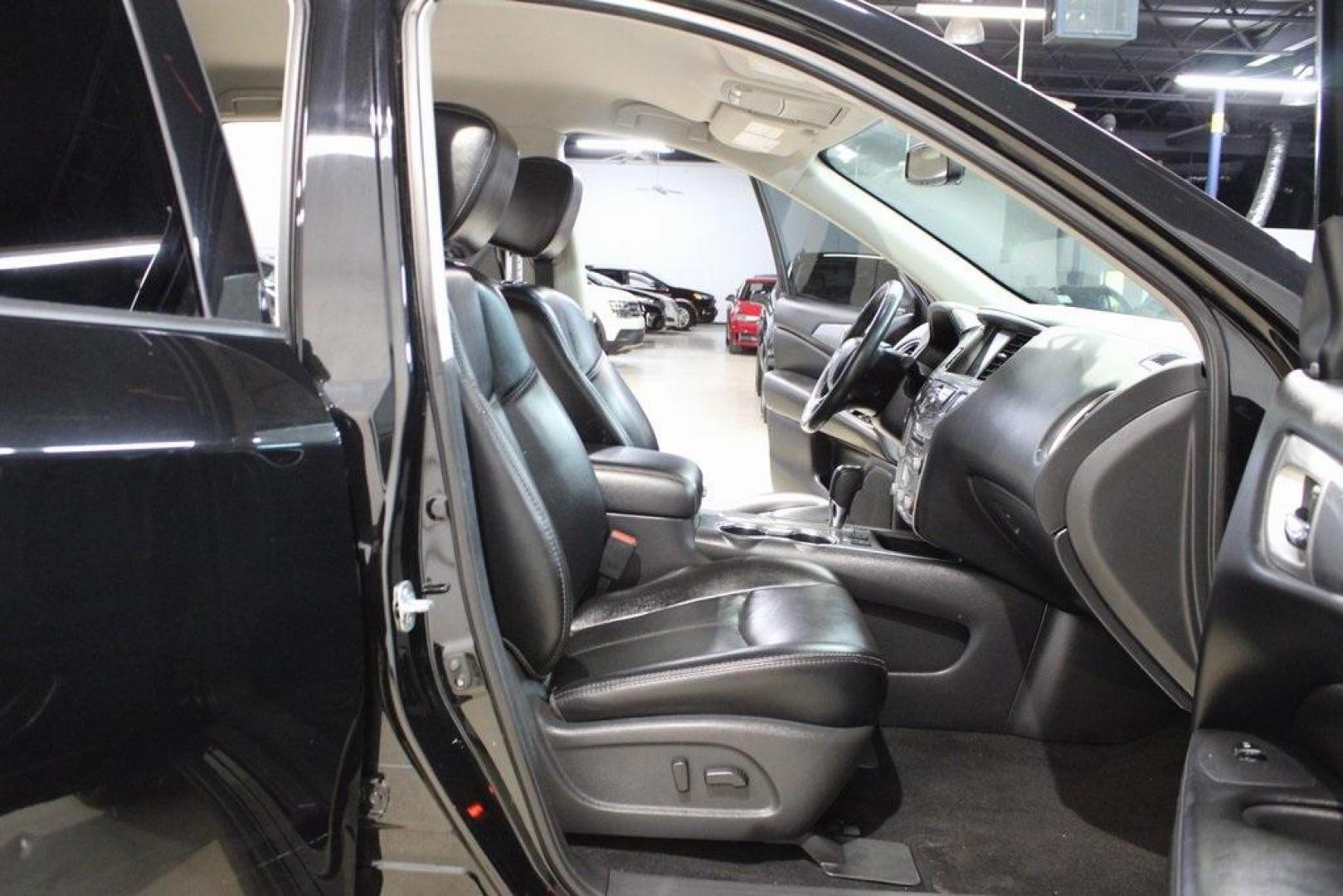 2017 Magnetic Black Metallic /Charcoal Nissan Pathfinder SL (5N1DR2MN0HC) with an V6 engine, CVT transmission, located at 15300 Midway Rd., Addison, TX, 75001, (972) 702-0011, 32.958321, -96.838074 - Introducing the 2017 Nissan Pathfinder SL, now available at Midway Auto Group in Addison, Texas. This midsize SUV offers a harmonious blend of performance, comfort, and advanced technology, making it an ideal choice for families and adventurers alike.<br><br>Key Specifications:<br><br>Engine: 3.5L V - Photo#14