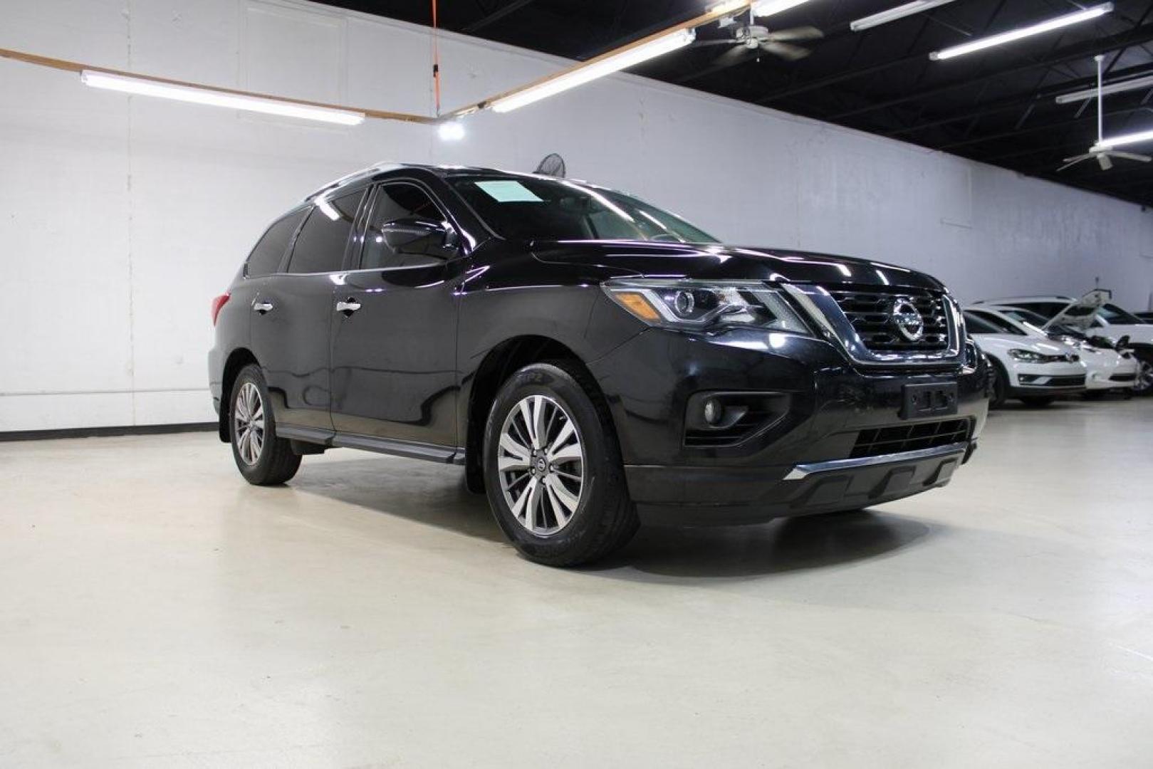 2017 Magnetic Black Metallic /Charcoal Nissan Pathfinder SL (5N1DR2MN0HC) with an V6 engine, CVT transmission, located at 15300 Midway Rd., Addison, TX, 75001, (972) 702-0011, 32.958321, -96.838074 - Introducing the 2017 Nissan Pathfinder SL, now available at Midway Auto Group in Addison, Texas. This midsize SUV offers a harmonious blend of performance, comfort, and advanced technology, making it an ideal choice for families and adventurers alike.<br><br>Key Specifications:<br><br>Engine: 3.5L V - Photo#1