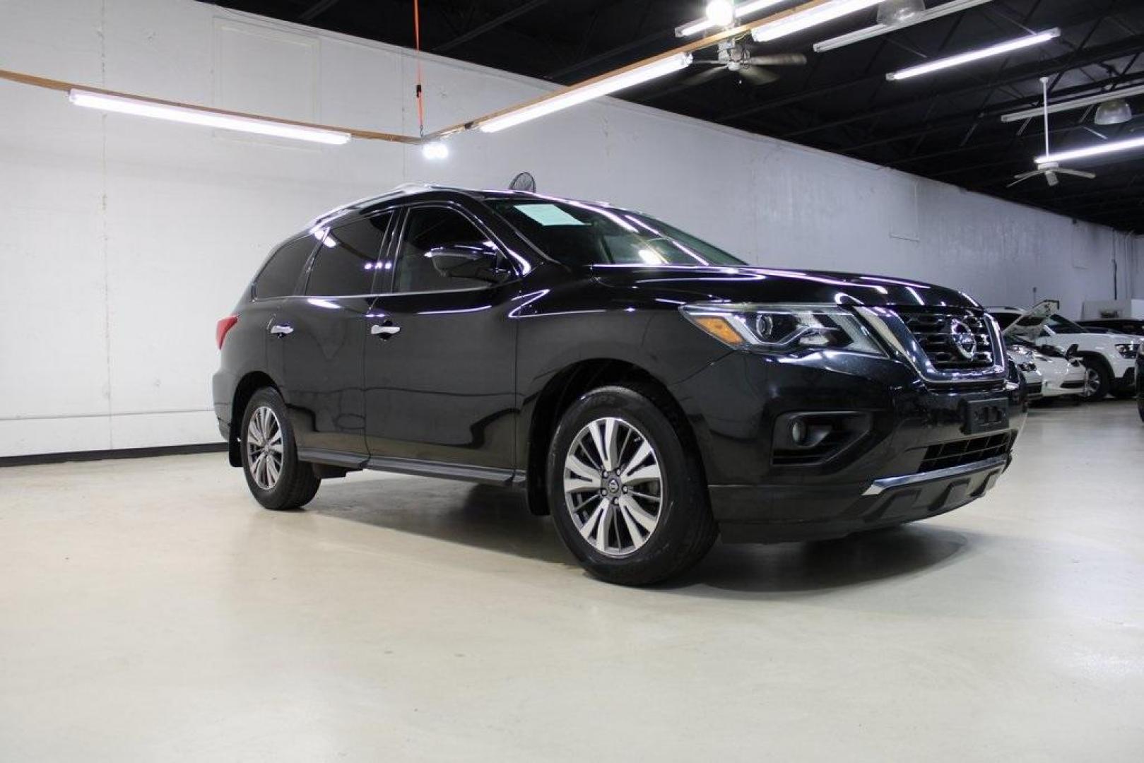 2017 Magnetic Black Metallic /Charcoal Nissan Pathfinder SL (5N1DR2MN0HC) with an V6 engine, CVT transmission, located at 15300 Midway Rd., Addison, TX, 75001, (972) 702-0011, 32.958321, -96.838074 - Introducing the 2017 Nissan Pathfinder SL, now available at Midway Auto Group in Addison, Texas. This midsize SUV offers a harmonious blend of performance, comfort, and advanced technology, making it an ideal choice for families and adventurers alike.<br><br>Key Specifications:<br><br>Engine: 3.5L V - Photo#6