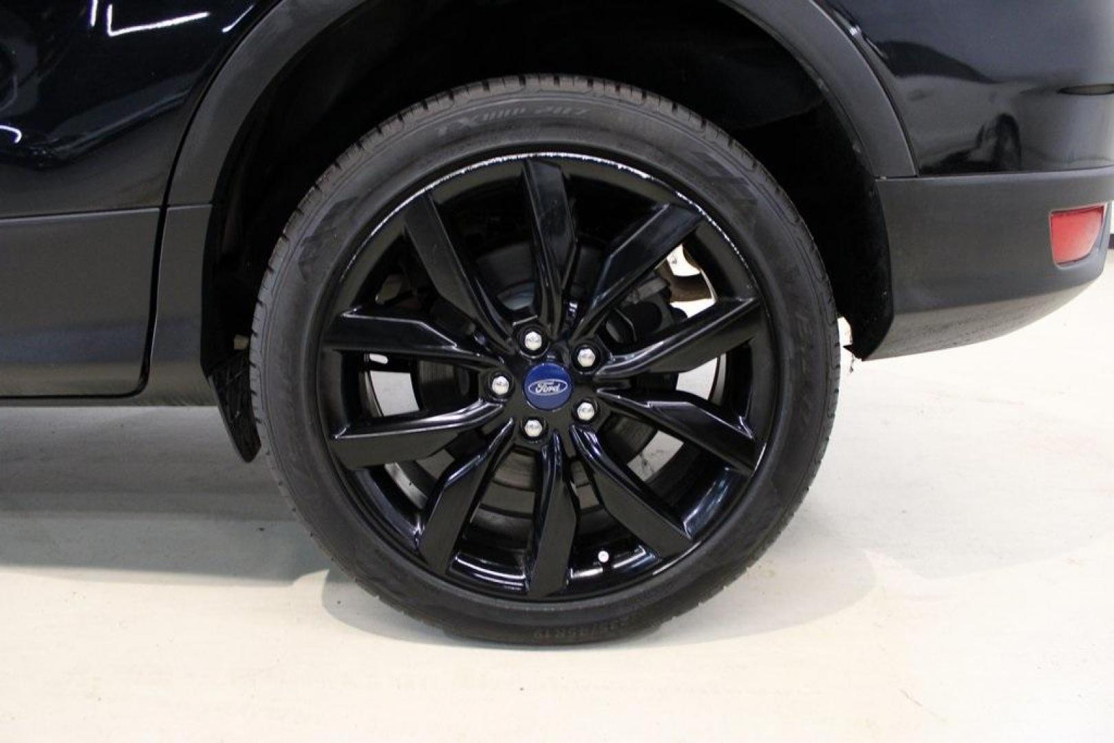 2018 Shadow Black /Charcoal Black Ford Escape SE (1FMCU0GD6JU) with an EcoBoost 2.0L I4 GTDi DOHC Turbocharged VCT engine, Automatic transmission, located at 15300 Midway Rd., Addison, TX, 75001, (972) 702-0011, 32.958321, -96.838074 - 2018 Ford Escape SE<br>Now Available at Midway Auto Group Addison, Texas<br><br>Well-rounded, efficient, and built for everyday versatility, the 2018 Ford Escape SE is the compact SUV that adapts to your lifestyle. With its turbocharged power, smooth ride, and smart interior layout, the Escape is i - Photo#10
