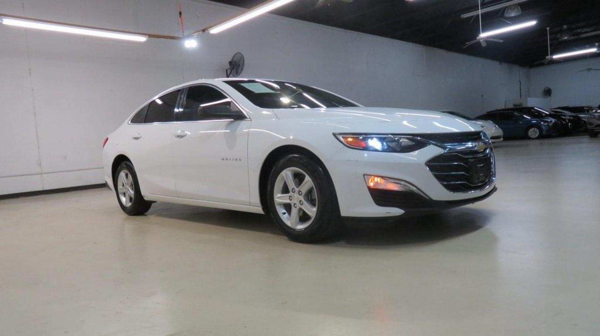 2019 Summit White /Jet Black Chevrolet Malibu LS (1G1ZB5ST0KF) with an 1.5L DOHC engine, CVT transmission, located at 15300 Midway Rd., Addison, TX, 75001, (972) 702-0011, 32.958321, -96.838074 - 2019 Chevrolet Malibu LS<br>Available Now at Midway Auto Group Addison, Texas<br><br>Elevate your daily drive with this sleek and efficient 2019 Chevrolet Malibu LS. Combining stylish design, impressive fuel economy, and modern technology, the Malibu LS is perfect for those who appreciate comfort a - Photo#6