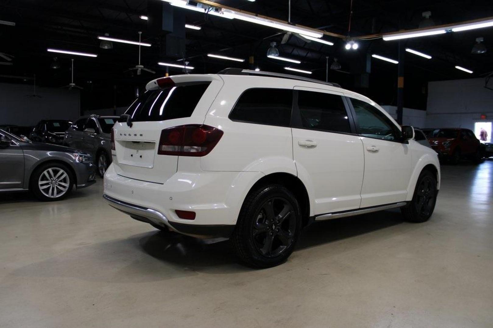 2020 Vice White /Black Dodge Journey Crossroad (3C4PDCGB1LT) with an 2.4L I4 DOHC 16V Dual VVT engine, Automatic transmission, located at 15300 Midway Rd., Addison, TX, 75001, (972) 702-0011, 32.958321, -96.838074 - 2020 Dodge Journey Crossroad<br>Available Now at Midway Auto Group Addison, Texas<br><br>Versatile, spacious, and packed with features, the 2020 Dodge Journey Crossroad is the ideal choice for active families and adventurous drivers alike. From everyday errands around Addison to long road trips acr - Photo#2