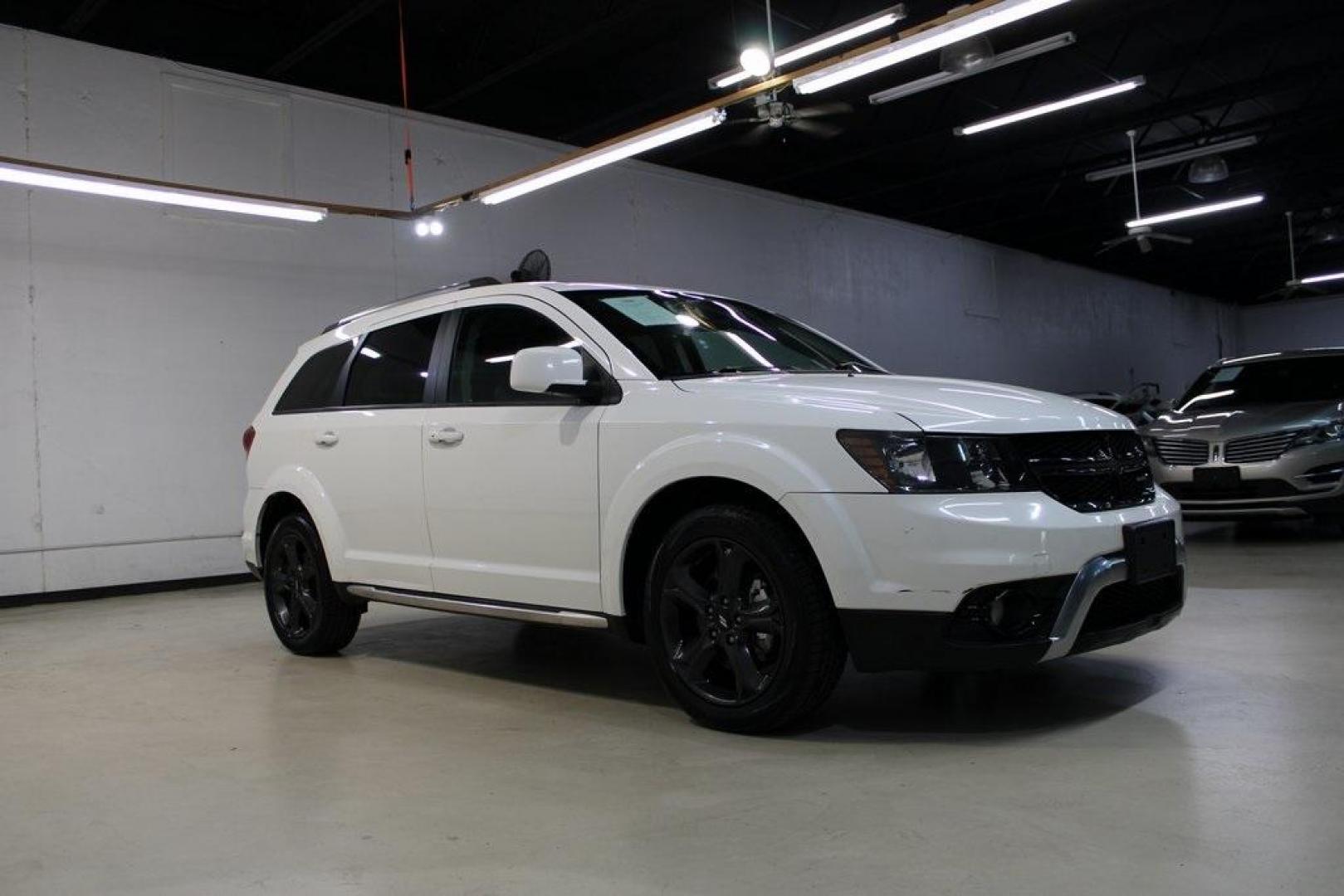 2020 Vice White /Black Dodge Journey Crossroad (3C4PDCGB1LT) with an 2.4L I4 DOHC 16V Dual VVT engine, Automatic transmission, located at 15300 Midway Rd., Addison, TX, 75001, (972) 702-0011, 32.958321, -96.838074 - 2020 Dodge Journey Crossroad<br>Available Now at Midway Auto Group Addison, Texas<br><br>Versatile, spacious, and packed with features, the 2020 Dodge Journey Crossroad is the ideal choice for active families and adventurous drivers alike. From everyday errands around Addison to long road trips acr - Photo#6
