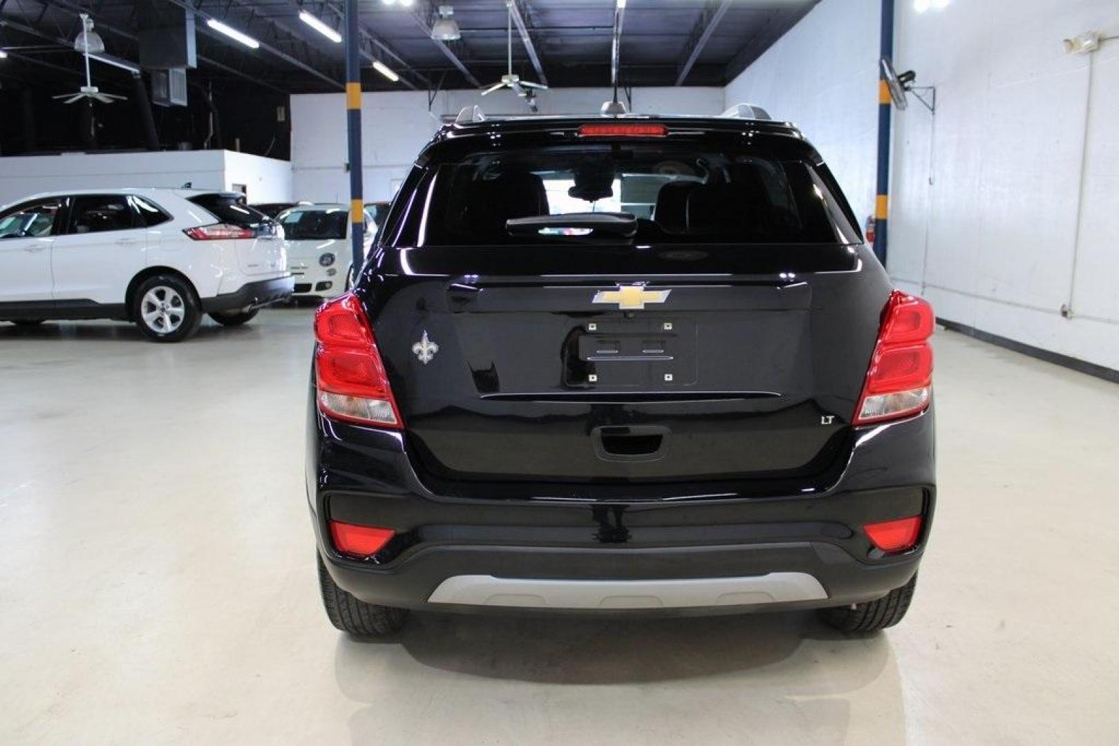 2020 Gb0 /Jet Black Chevrolet Trax LT (KL7CJLSB2LB) with an ECOTEC 1.4L I4 SMPI DOHC Turbocharged VVT engine, Automatic transmission, located at 15300 Midway Rd., Addison, TX, 75001, (972) 702-0011, 32.958321, -96.838074 - 2020 Chevrolet Trax LT<br>Now Available at Midway Auto Group Addison, Texas<br><br>The 2020 Chevrolet Trax LT combines compact versatility with exceptional efficiency, making it the perfect SUV for navigating Addisons busy streets or exploring Texas highways. Comfortable, connected, and safe, this - Photo#7