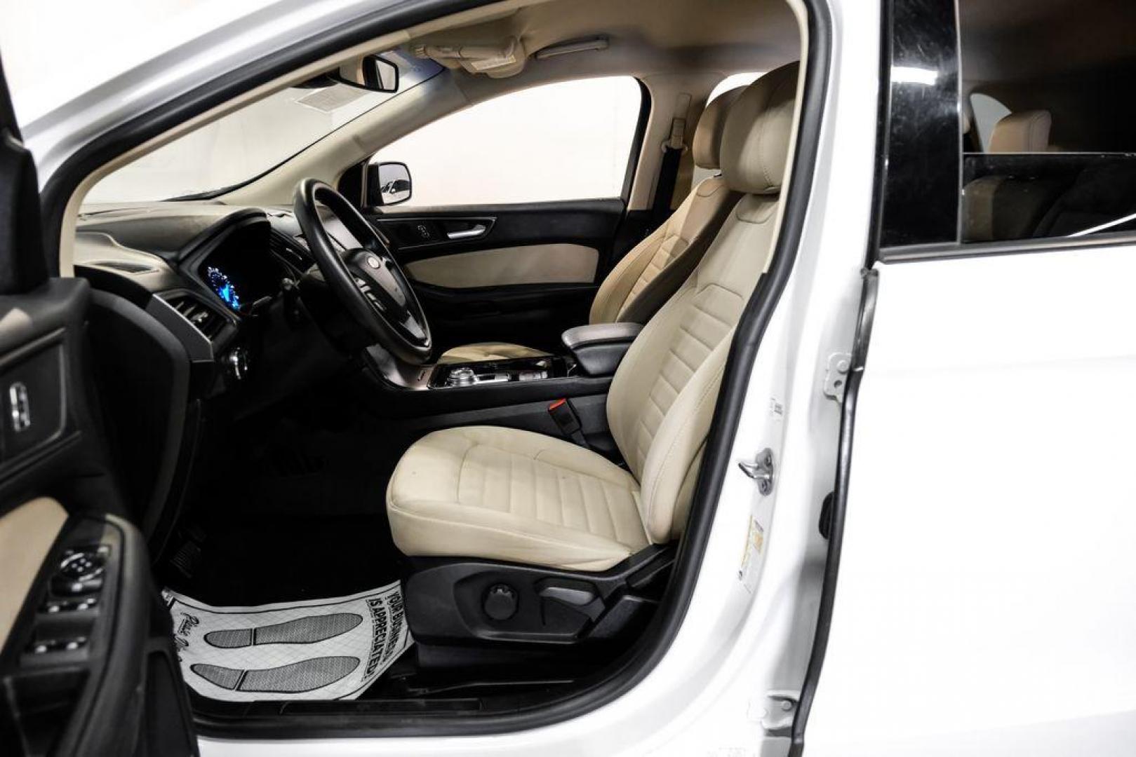 2019 Oxford White /Dune Ford Edge SE (2FMPK3G95KB) with an EcoBoost 2.0L I4 GTDi DOHC Turbocharged VCT engine, Automatic transmission, located at 15300 Midway Rd., Addison, TX, 75001, (972) 702-0011, 32.958321, -96.838074 - 2019 Ford Edge SE<br>Available Now at Midway Auto Group Addison, Texas<br><br>Step into comfort and confidence with this stylish 2019 Ford Edge SE. Designed to provide a perfect blend of performance, technology, and versatility, the Edge makes every drive enjoyablewhether navigating the streets of - Photo#3