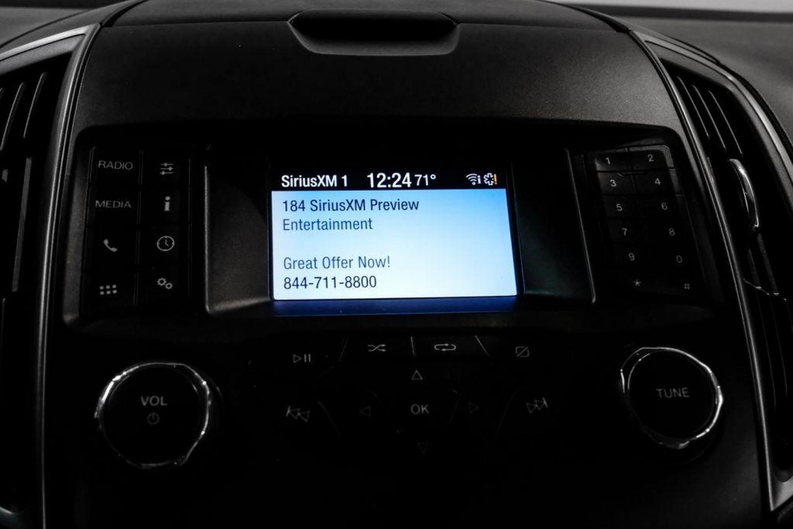 2019 Oxford White /Dune Ford Edge SE (2FMPK3G95KB) with an EcoBoost 2.0L I4 GTDi DOHC Turbocharged VCT engine, Automatic transmission, located at 15300 Midway Rd., Addison, TX, 75001, (972) 702-0011, 32.958321, -96.838074 - 2019 Ford Edge SE<br>Available Now at Midway Auto Group Addison, Texas<br><br>Step into comfort and confidence with this stylish 2019 Ford Edge SE. Designed to provide a perfect blend of performance, technology, and versatility, the Edge makes every drive enjoyablewhether navigating the streets of - Photo#22