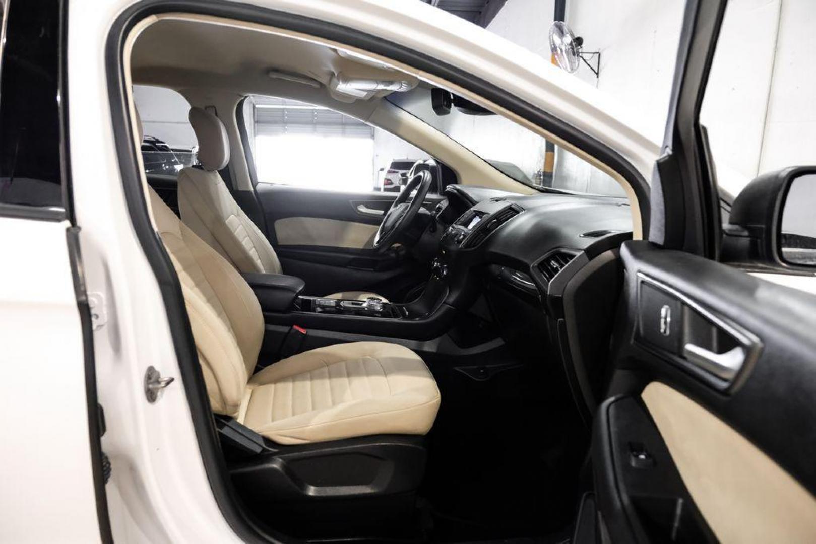 2019 Oxford White /Dune Ford Edge SE (2FMPK3G95KB) with an EcoBoost 2.0L I4 GTDi DOHC Turbocharged VCT engine, Automatic transmission, located at 15300 Midway Rd., Addison, TX, 75001, (972) 702-0011, 32.958321, -96.838074 - 2019 Ford Edge SE<br>Available Now at Midway Auto Group Addison, Texas<br><br>Step into comfort and confidence with this stylish 2019 Ford Edge SE. Designed to provide a perfect blend of performance, technology, and versatility, the Edge makes every drive enjoyablewhether navigating the streets of - Photo#28