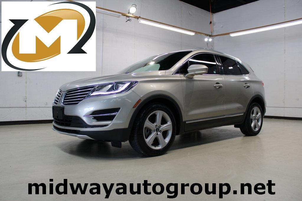 photo of 2015 Lincoln MKC Base