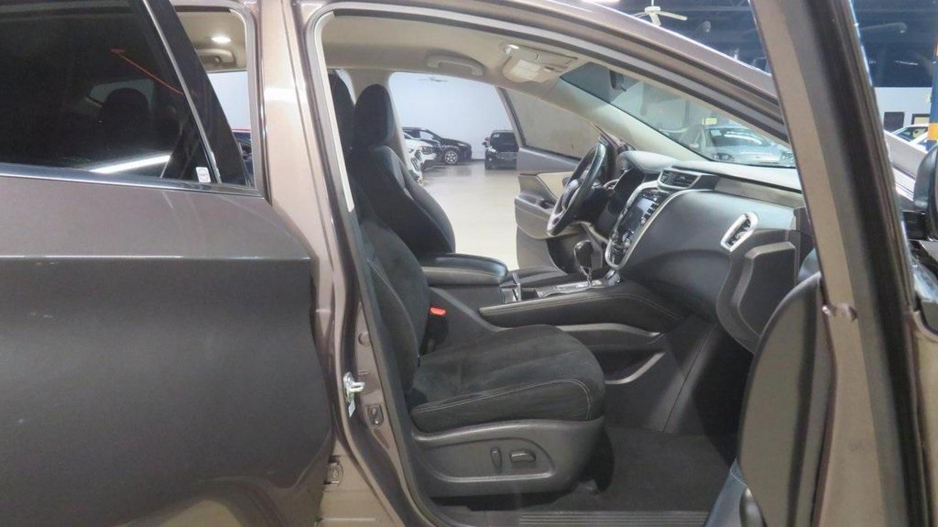 2017 Java Metallic /Graphite Nissan Murano SV (5N1AZ2MG8HN) with an 3.5L V6 engine, CVT transmission, located at 15300 Midway Rd., Addison, TX, 75001, (972) 702-0011, 32.958321, -96.838074 - 2017 Nissan Murano SV<br>Now Available at Midway Auto Group Addison, Texas<br><br>Elevate your driving experience with the 2017 Nissan Murano SV, where refined style meets comfort and advanced technology. Perfectly suited for your daily drive around Addison or longer journeys through the Texas high - Photo#14