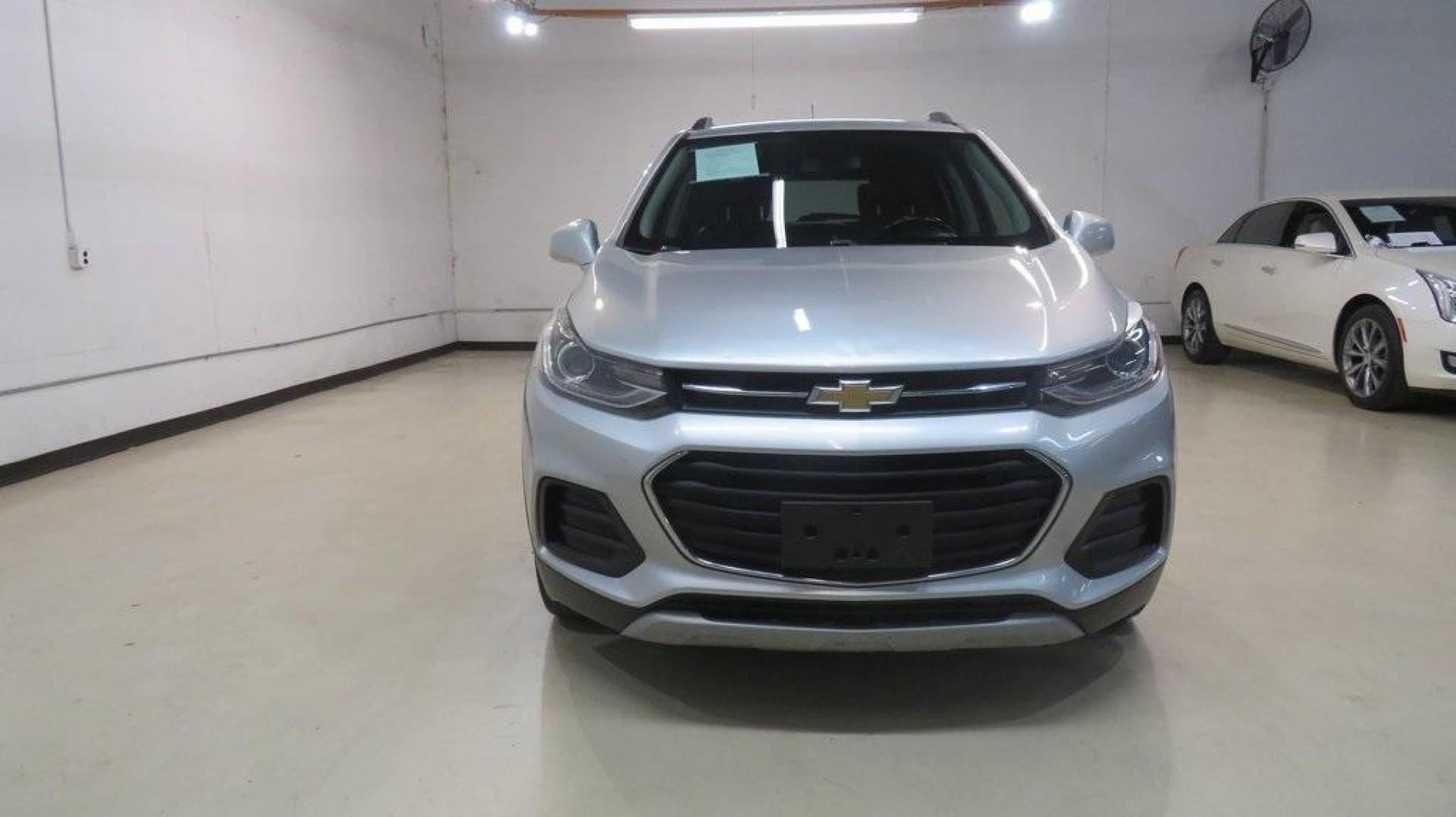 2019 Silver Ice Metallic /Jet Black Chevrolet Trax LT (KL7CJLSB1KB) with an ECOTEC 1.4L I4 SMPI DOHC Turbocharged VVT engine, Automatic transmission, located at 15300 Midway Rd., Addison, TX, 75001, (972) 702-0011, 32.958321, -96.838074 - 2019 Chevrolet Trax LT<br>Now Available at Midway Auto Group Addison, Texas<br><br>Compact, agile, and packed with modern technology, the 2019 Chevrolet Trax LT is the ideal urban SUV for drivers seeking versatility and efficiency. Whether navigating the busy streets of Addison or setting out on lo - Photo#5