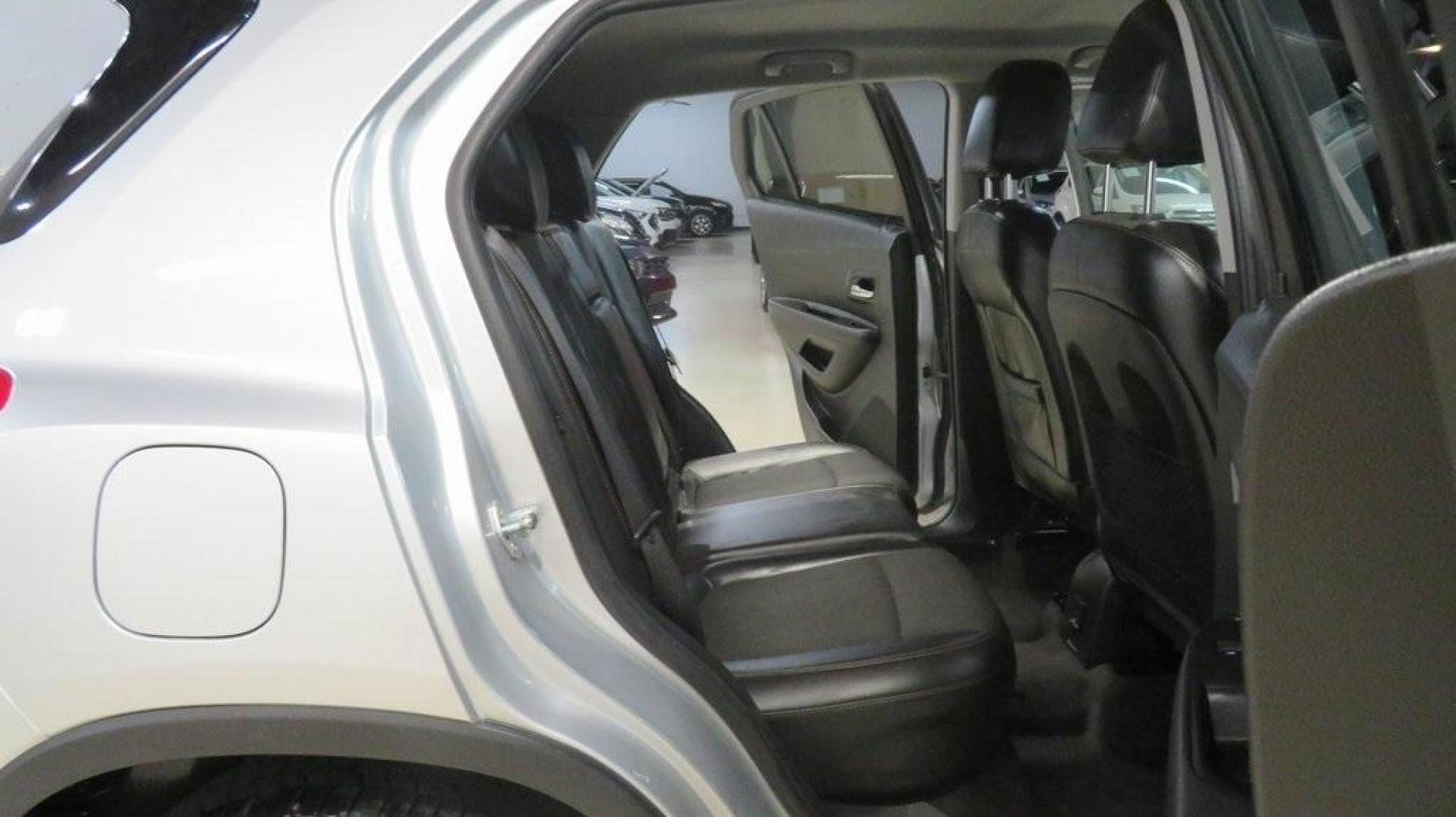 2019 Silver Ice Metallic /Jet Black Chevrolet Trax LT (KL7CJLSB1KB) with an ECOTEC 1.4L I4 SMPI DOHC Turbocharged VVT engine, Automatic transmission, located at 15300 Midway Rd., Addison, TX, 75001, (972) 702-0011, 32.958321, -96.838074 - 2019 Chevrolet Trax LT<br>Now Available at Midway Auto Group Addison, Texas<br><br>Compact, agile, and packed with modern technology, the 2019 Chevrolet Trax LT is the ideal urban SUV for drivers seeking versatility and efficiency. Whether navigating the busy streets of Addison or setting out on lo - Photo#14