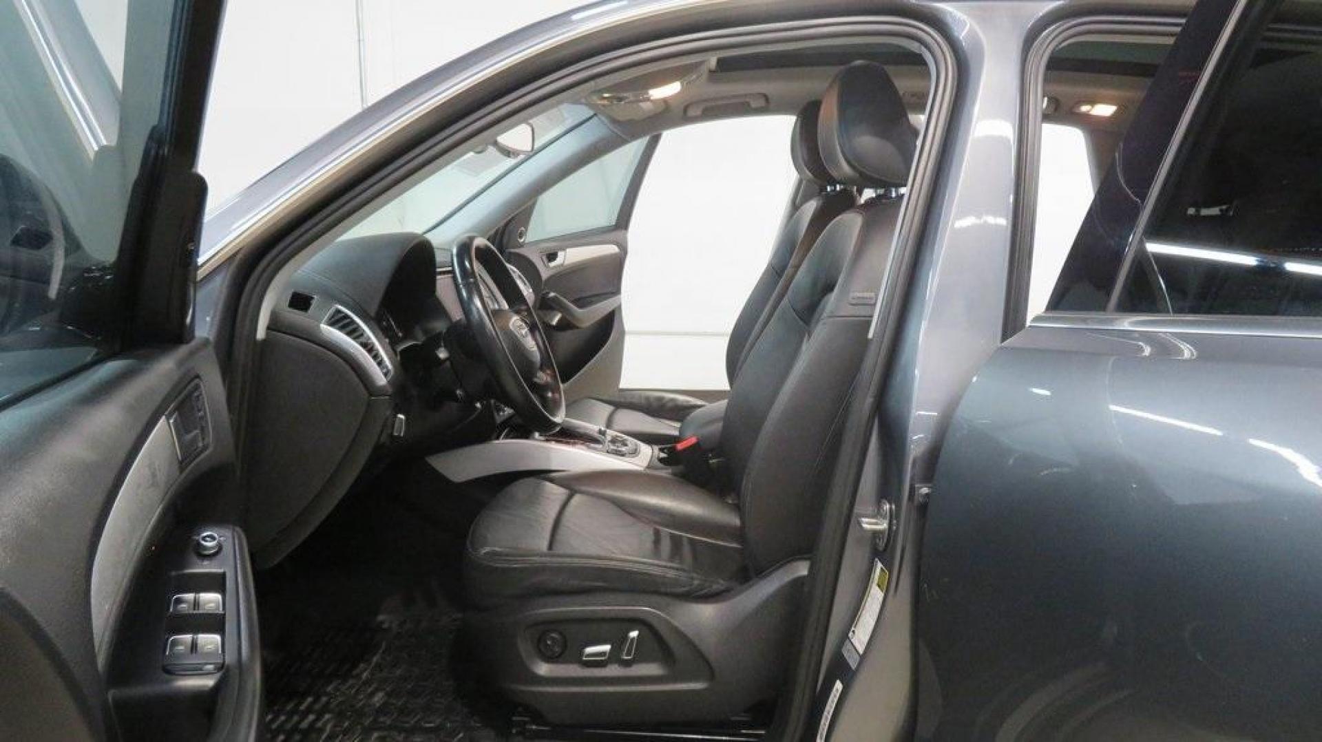 2016 Turquoise /Black/Cognac Audi Q5 2.0T Premium Plus (WA1L2AFP0GA) with an 2.0L 4-Cylinder TFSI engine, Automatic transmission, located at 15300 Midway Rd., Addison, TX, 75001, (972) 702-0011, 32.958321, -96.838074 - 2016 Audi Q5 Premium Plus<br>Available Now at Midway Auto Group Addison, Texas<br><br>Step into refined luxury and dynamic performance with the 2016 Audi Q5 Premium Plus. Offering the perfect blend of sophistication, utility, and Quattro all-wheel-drive capability, this premium SUV is designed for - Photo#13