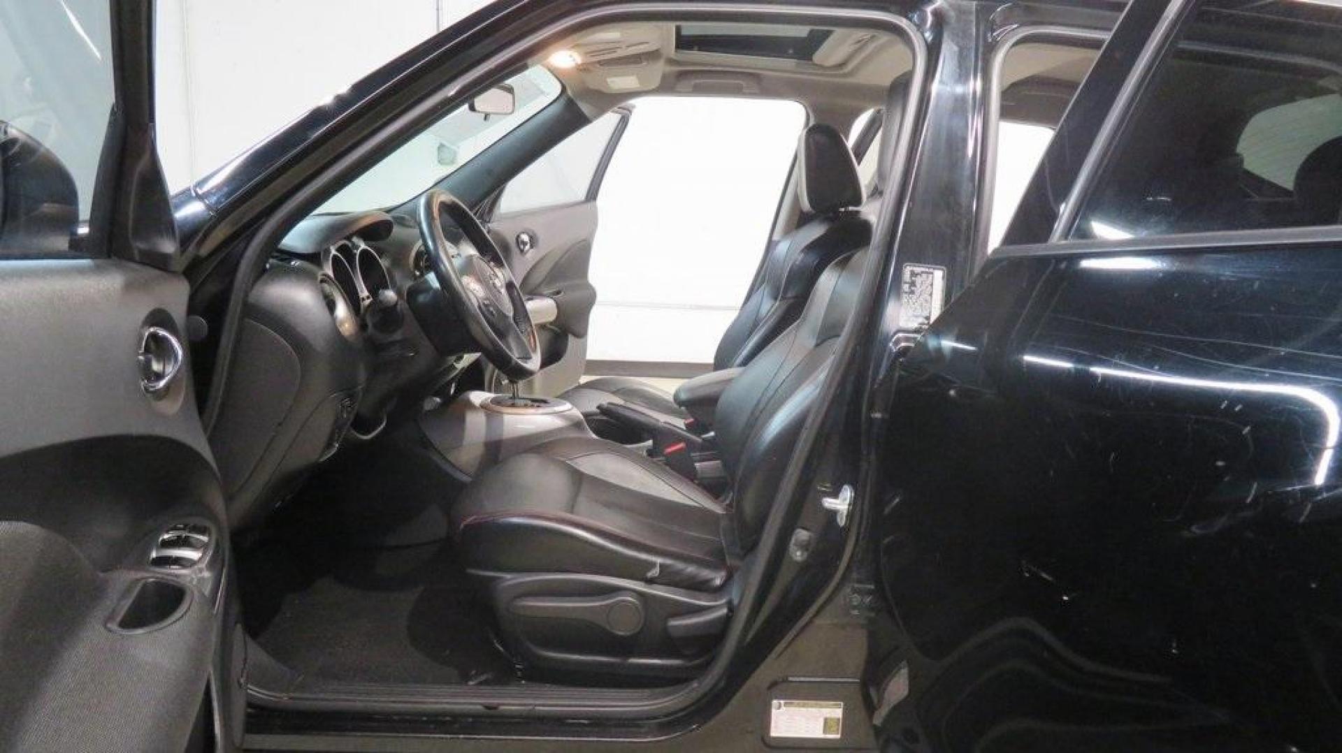 2017 Super Black /Black Nissan Juke SL (JN8AF5MV9HT) with an 1.6L I4 DOHC 16V engine, CVT transmission, located at 15300 Midway Rd., Addison, TX, 75001, (972) 702-0011, 32.958321, -96.838074 - 2017 Nissan Juke SV<br>Now Available at Midway Auto Group Addison, Texas<br><br>The 2017 Nissan Juke SV brings bold design, turbocharged performance, and smart versatility to the compact crossover segment. Perfectly sized for maneuvering through Addisons streets yet sporty enough for weekend advent - Photo#13