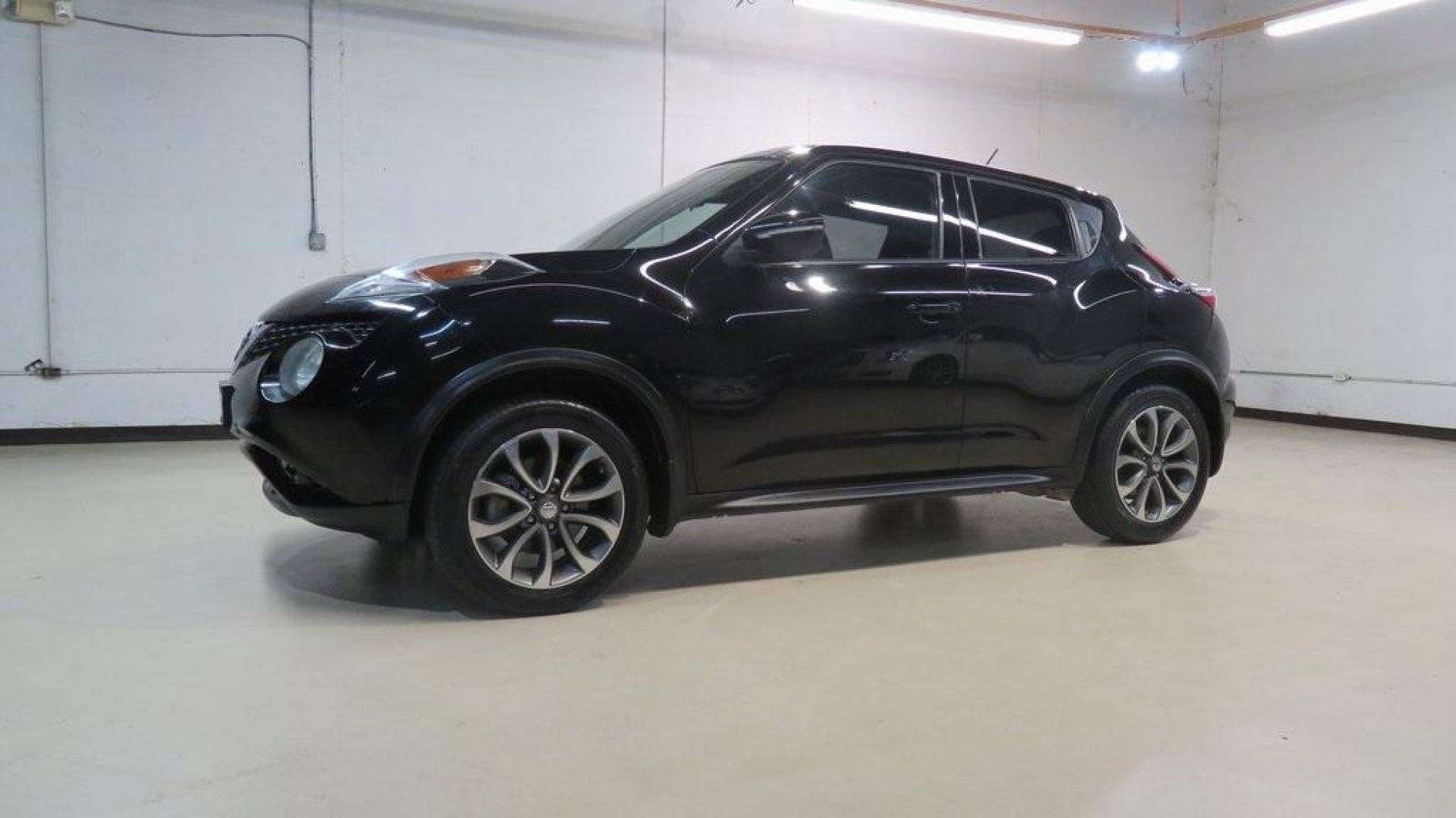 2017 Super Black /Black Nissan Juke SL (JN8AF5MV9HT) with an 1.6L I4 DOHC 16V engine, CVT transmission, located at 15300 Midway Rd., Addison, TX, 75001, (972) 702-0011, 32.958321, -96.838074 - 2017 Nissan Juke SV<br>Now Available at Midway Auto Group Addison, Texas<br><br>The 2017 Nissan Juke SV brings bold design, turbocharged performance, and smart versatility to the compact crossover segment. Perfectly sized for maneuvering through Addisons streets yet sporty enough for weekend advent - Photo#4