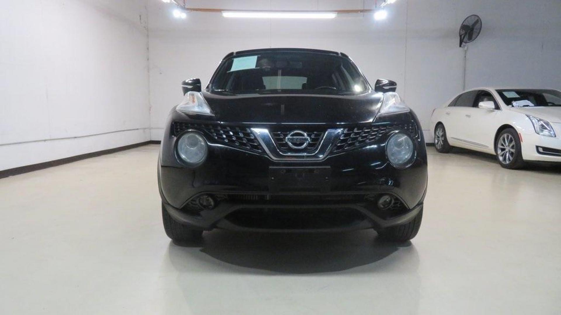 2017 Super Black /Black Nissan Juke SL (JN8AF5MV9HT) with an 1.6L I4 DOHC 16V engine, CVT transmission, located at 15300 Midway Rd., Addison, TX, 75001, (972) 702-0011, 32.958321, -96.838074 - 2017 Nissan Juke SV<br>Now Available at Midway Auto Group Addison, Texas<br><br>The 2017 Nissan Juke SV brings bold design, turbocharged performance, and smart versatility to the compact crossover segment. Perfectly sized for maneuvering through Addisons streets yet sporty enough for weekend advent - Photo#5