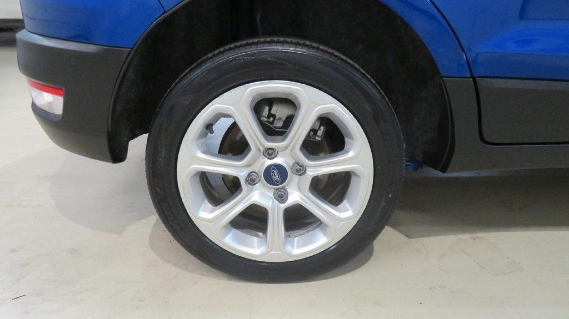 2018 Lightning Blue /Ebony Black Ford EcoSport SE (MAJ3P1TE7JC) with an EcoBoost 1.0L I3 GTDi DOHC Turbocharged VCT engine, Automatic transmission, located at 15300 Midway Rd., Addison, TX, 75001, (972) 702-0011, 32.958321, -96.838074 - 2018 Ford EcoSport SE<br>Now Available at Midway Auto Group Addison, Texas<br><br>Compact, capable, and loaded with tech, the 2018 Ford EcoSport SE is designed for today's active lifestyle. Perfectly sized for maneuvering through Addisons busy streets, yet comfortable enough for road trips across T - Photo#10