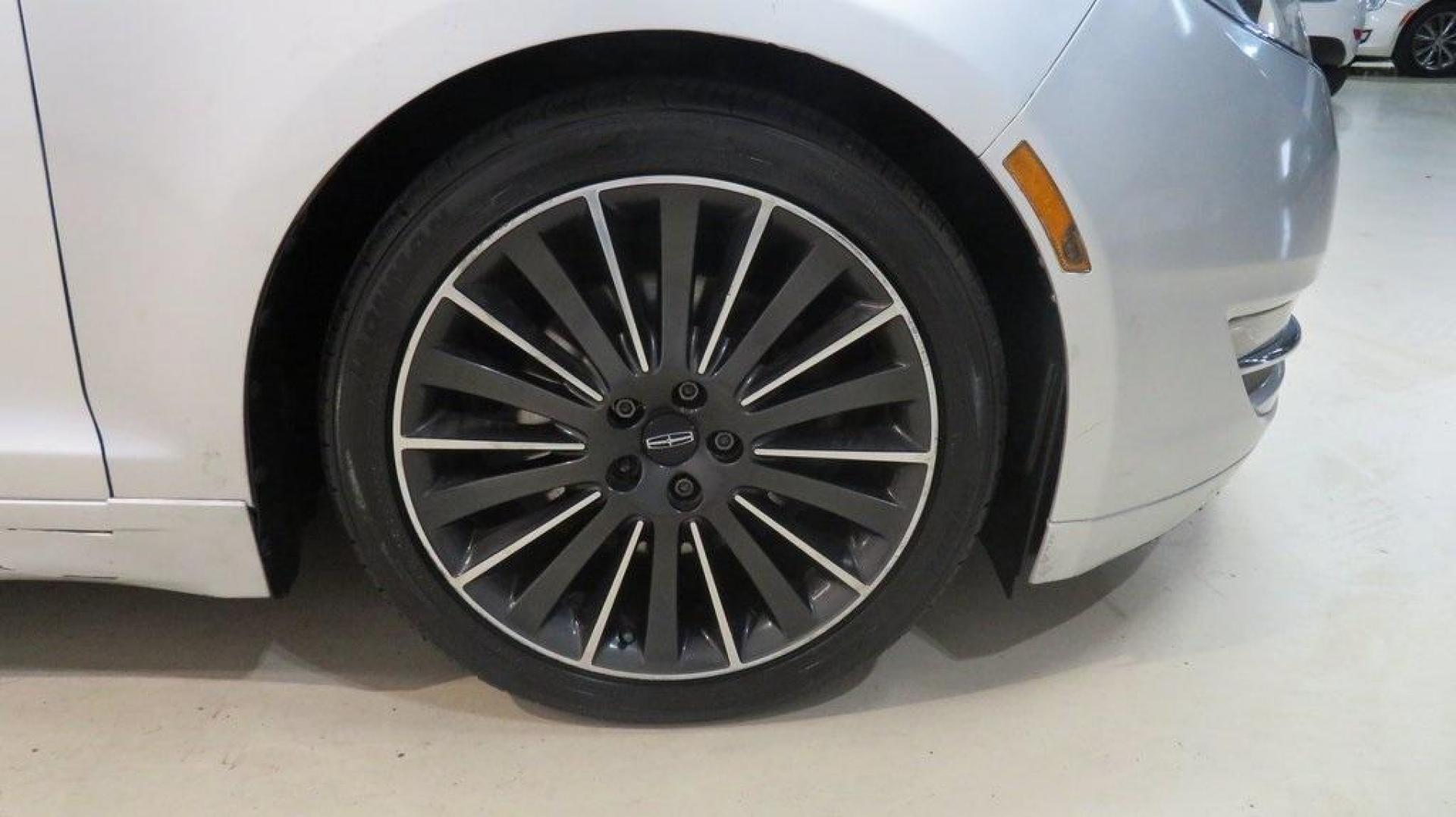 2016 Ingot Silver /Ebony Lincoln MKZ Base (3LN6L2JKXGR) with an 3.7L V6 Ti-VCT 24V engine, Automatic transmission, located at 15300 Midway Rd., Addison, TX, 75001, (972) 702-0011, 32.958321, -96.838074 - Photo#11