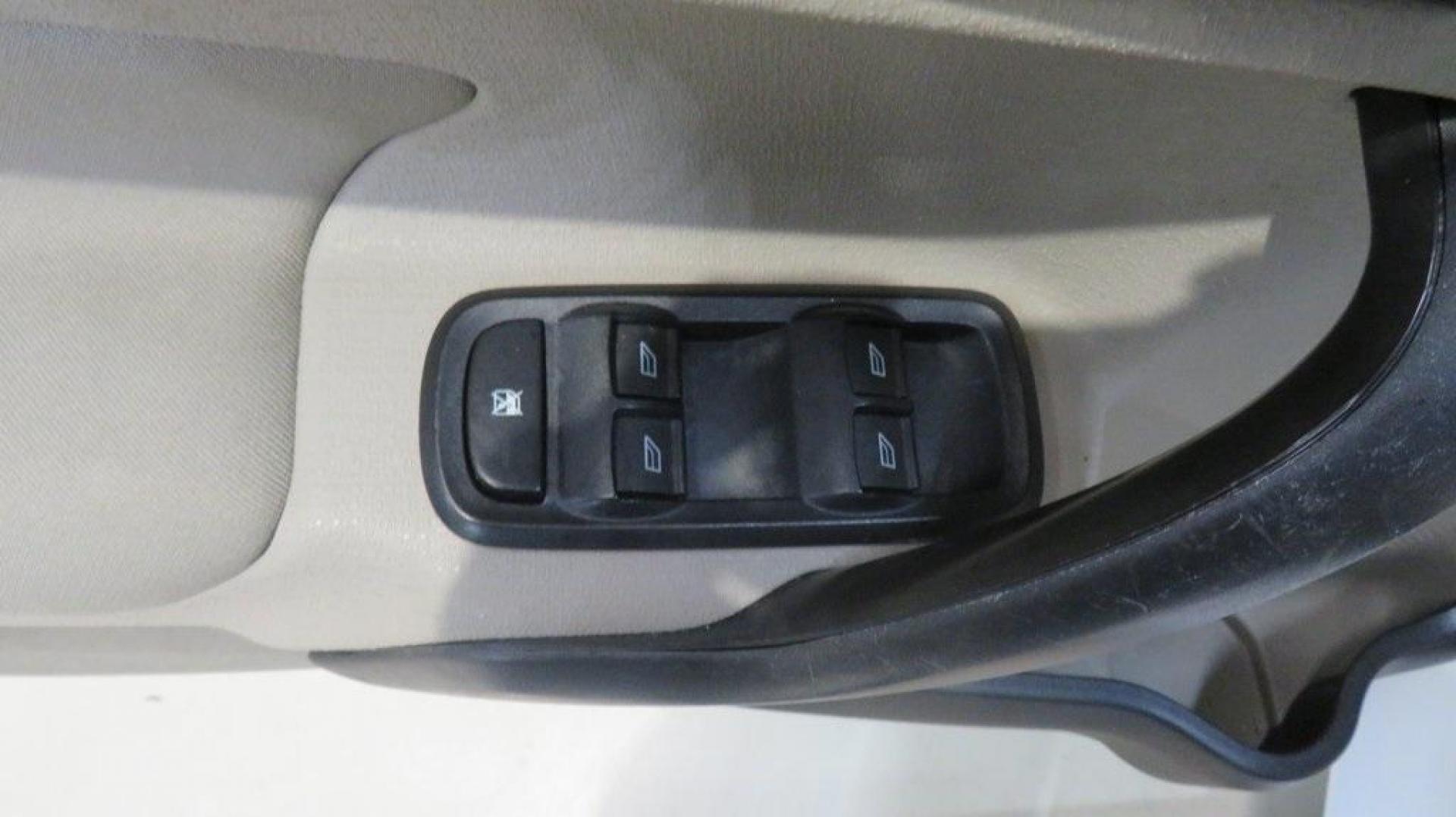 2018 Oxford White /Medium Light Stone Ford Fiesta SE (3FADP4EJ6JM) with an 1.6L I4 Ti-VCT engine, Automatic transmission, located at 15300 Midway Rd., Addison, TX, 75001, (972) 702-0011, 32.958321, -96.838074 - 2018 Ford Fiesta SE Hatchback<br>Now Available at Midway Auto Group Addison, Texas<br><br>Compact, stylish, and packed with value, the 2018 Ford Fiesta SE Hatchback is a fun-to-drive car that offers smart tech, impressive fuel economy, and hatchback versatility. Whether you're commuting through Add - Photo#25