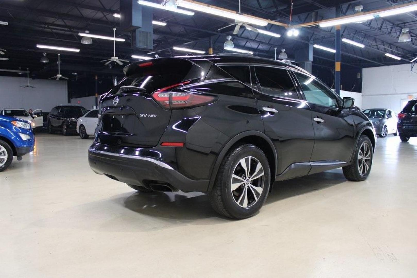 2020 Super Black Metallic /Graphite Nissan Murano SV (5N1AZ2BS9LN) with an 3.5L V6 DOHC 24V engine, CVT transmission, located at 15300 Midway Rd., Addison, TX, 75001, (972) 702-0011, 32.958321, -96.838074 - 2020 Nissan Murano SL<br>Now Available at Midway Auto Group Addison, Texas<br><br>Upscale, smooth, and packed with advanced features, the 2020 Nissan Murano SL is a midsize SUV that blends comfort and technology with confident performance. With a sleek design, premium interior, and an impressive su - Photo#2