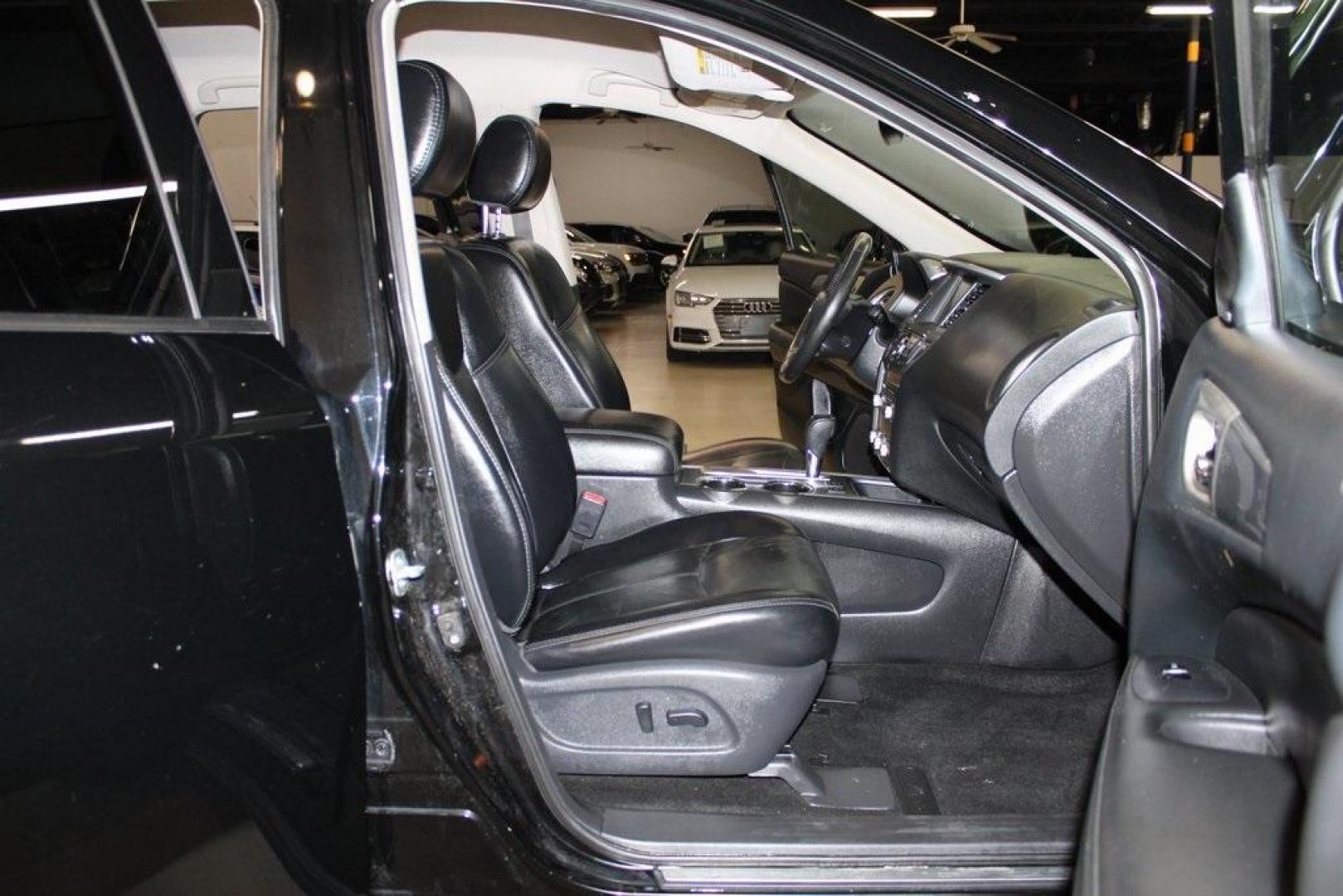2018 Magnetic Black /Charcoal Nissan Pathfinder SL (5N1DR2MN2JC) with an V6 engine, CVT transmission, located at 15300 Midway Rd., Addison, TX, 75001, (972) 702-0011, 32.958321, -96.838074 - 2018 Nissan Pathfinder SV<br>Now Available at Midway Auto Group Addison, Texas<br><br>Spacious, capable, and loaded with family-friendly features, the 2018 Nissan Pathfinder SV is built for those who need room to move and the confidence to go anywhere. Whether youre navigating city streets in Addis - Photo#13