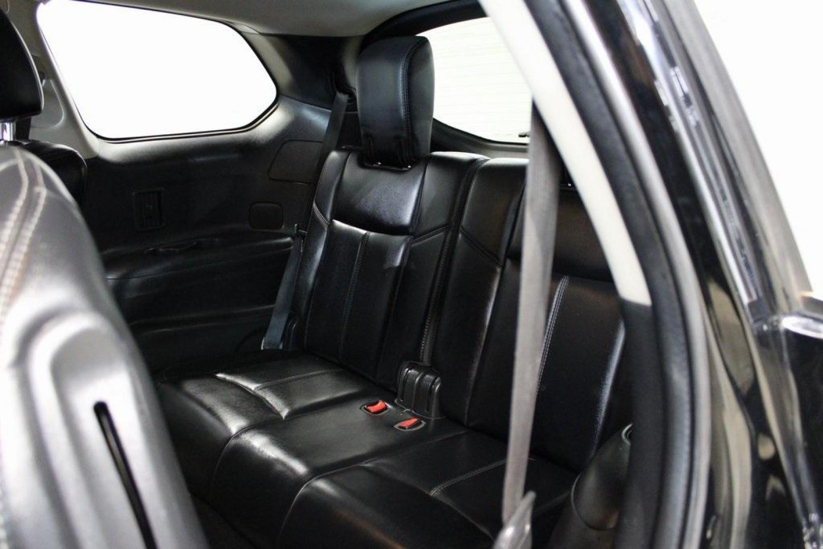 2018 Magnetic Black /Charcoal Nissan Pathfinder SL (5N1DR2MN2JC) with an V6 engine, CVT transmission, located at 15300 Midway Rd., Addison, TX, 75001, (972) 702-0011, 32.958321, -96.838074 - 2018 Nissan Pathfinder SV<br>Now Available at Midway Auto Group Addison, Texas<br><br>Spacious, capable, and loaded with family-friendly features, the 2018 Nissan Pathfinder SV is built for those who need room to move and the confidence to go anywhere. Whether youre navigating city streets in Addis - Photo#16