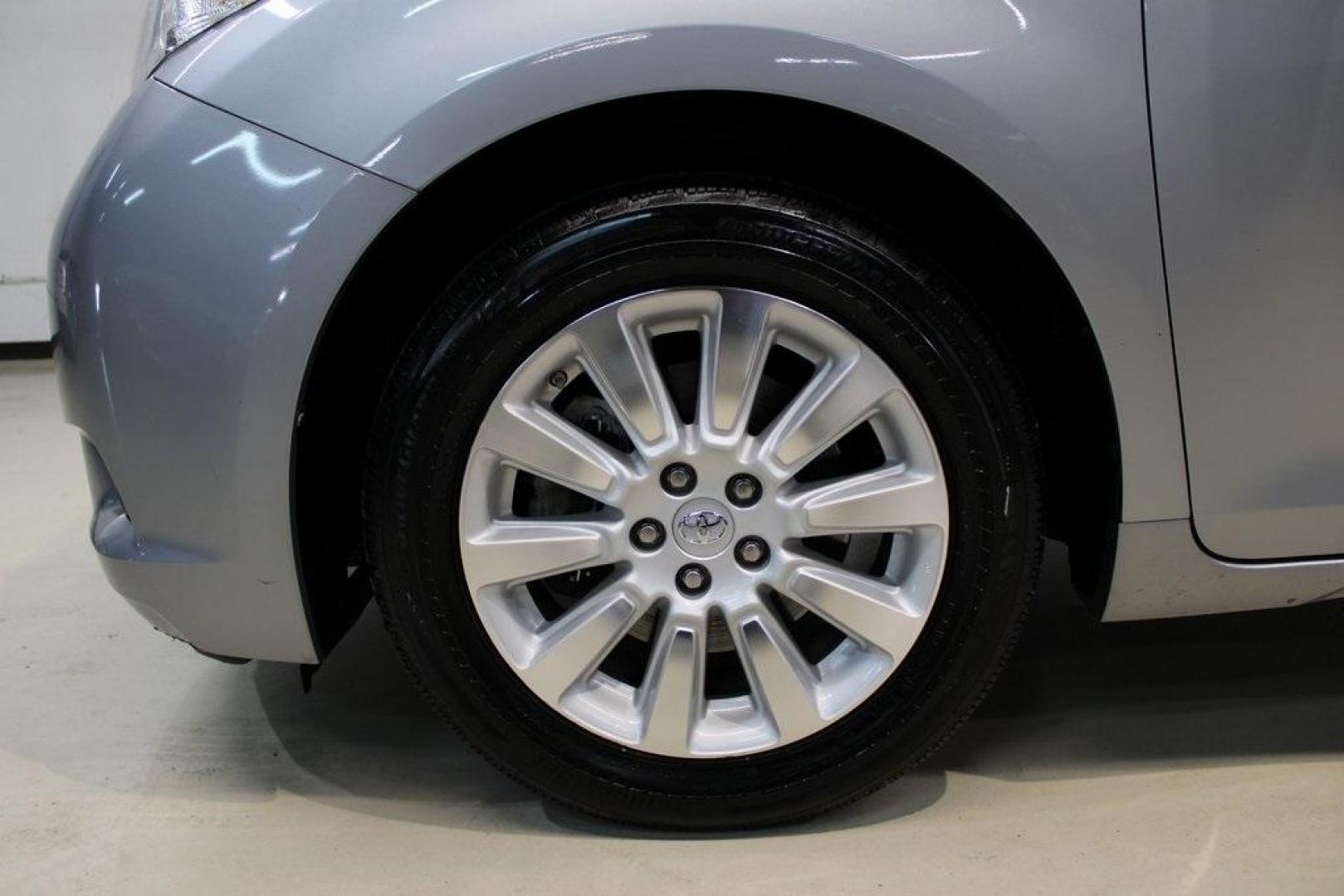 2015 Silver Sky Metallic /Ash Toyota Sienna LE (5TDJK3DC0FS) with an 3.5L V6 SMPI DOHC engine, Automatic transmission, located at 15300 Midway Rd., Addison, TX, 75001, (972) 702-0011, 32.958321, -96.838074 - 2015 Toyota Sienna XLE AWD<br>Now Available at Midway Auto Group Addison, Texas<br><br>Family-focused, feature-rich, and built to lastthe 2015 Toyota Sienna XLE AWD brings together minivan practicality with premium comfort and all-weather confidence. Whether you're navigating DFW traffic or heading - Photo#8