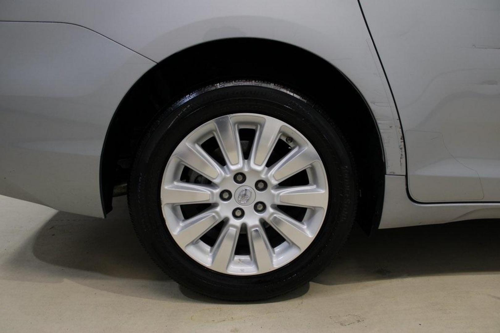 2015 Silver Sky Metallic /Ash Toyota Sienna LE (5TDJK3DC0FS) with an 3.5L V6 SMPI DOHC engine, Automatic transmission, located at 15300 Midway Rd., Addison, TX, 75001, (972) 702-0011, 32.958321, -96.838074 - 2015 Toyota Sienna XLE AWD<br>Now Available at Midway Auto Group Addison, Texas<br><br>Family-focused, feature-rich, and built to lastthe 2015 Toyota Sienna XLE AWD brings together minivan practicality with premium comfort and all-weather confidence. Whether you're navigating DFW traffic or heading - Photo#10