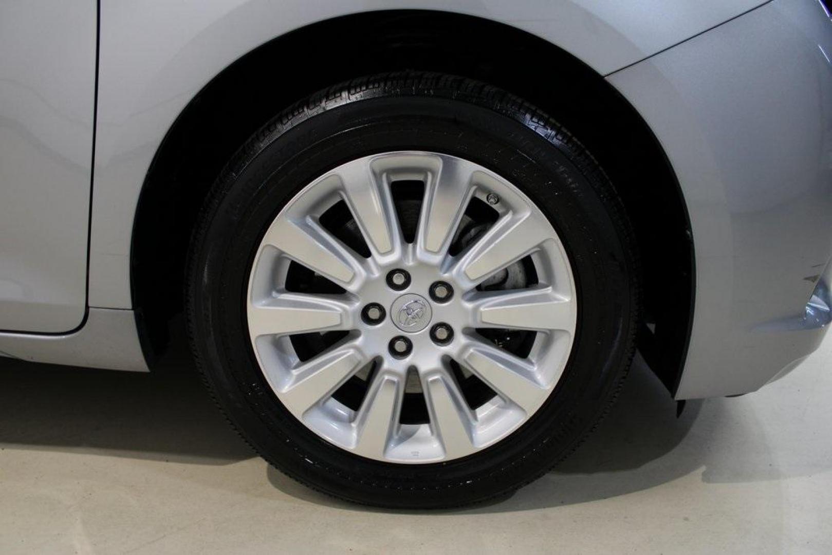 2015 Silver Sky Metallic /Ash Toyota Sienna LE (5TDJK3DC0FS) with an 3.5L V6 SMPI DOHC engine, Automatic transmission, located at 15300 Midway Rd., Addison, TX, 75001, (972) 702-0011, 32.958321, -96.838074 - 2015 Toyota Sienna XLE AWD<br>Now Available at Midway Auto Group Addison, Texas<br><br>Family-focused, feature-rich, and built to lastthe 2015 Toyota Sienna XLE AWD brings together minivan practicality with premium comfort and all-weather confidence. Whether you're navigating DFW traffic or heading - Photo#11