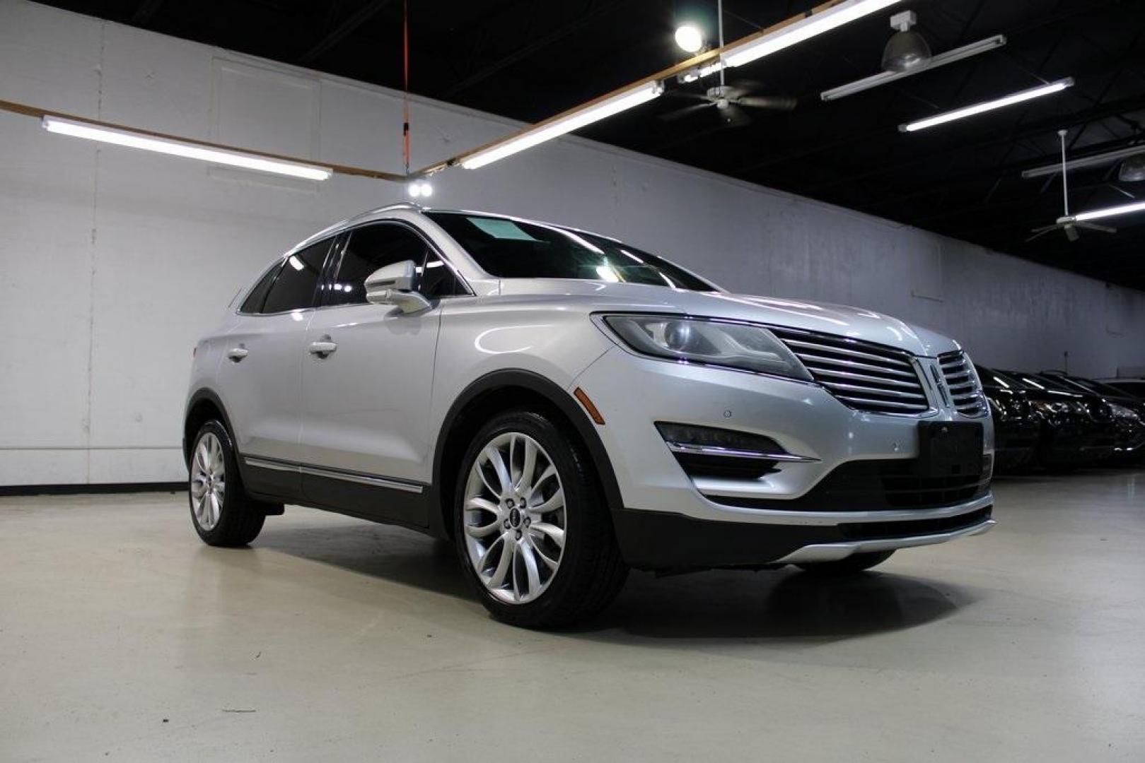 2016 Ingot Silver /Ebony Lincoln MKC Reserve (5LMCJ3C96GU) with an EcoBoost 2.0L I4 GTDi DOHC Turbocharged VCT engine, Automatic transmission, located at 15300 Midway Rd., Addison, TX, 75001, (972) 702-0011, 32.958321, -96.838074 - 2016 Lincoln MKC Reserve<br>Now Available at Midway Auto Group Addison, Texas<br><br>Luxurious, confident, and refinedthis 2016 Lincoln MKC Reserve delivers a premium driving experience in a compact SUV form. With a rich interior, smooth performance, and top-tier technology, the MKC is perfect for - Photo#1