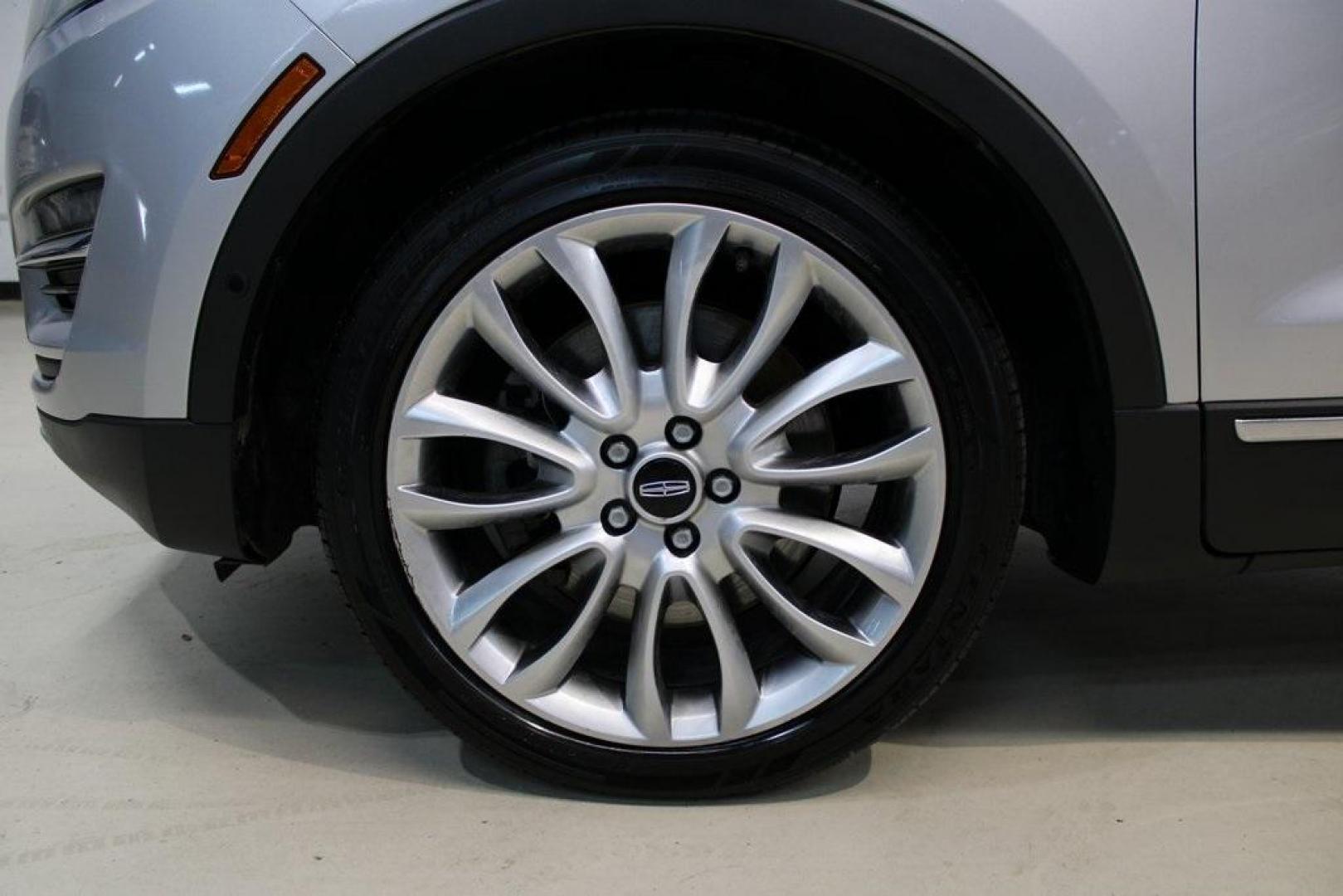 2016 Ingot Silver /Ebony Lincoln MKC Reserve (5LMCJ3C96GU) with an EcoBoost 2.0L I4 GTDi DOHC Turbocharged VCT engine, Automatic transmission, located at 15300 Midway Rd., Addison, TX, 75001, (972) 702-0011, 32.958321, -96.838074 - 2016 Lincoln MKC Reserve<br>Now Available at Midway Auto Group Addison, Texas<br><br>Luxurious, confident, and refinedthis 2016 Lincoln MKC Reserve delivers a premium driving experience in a compact SUV form. With a rich interior, smooth performance, and top-tier technology, the MKC is perfect for - Photo#8