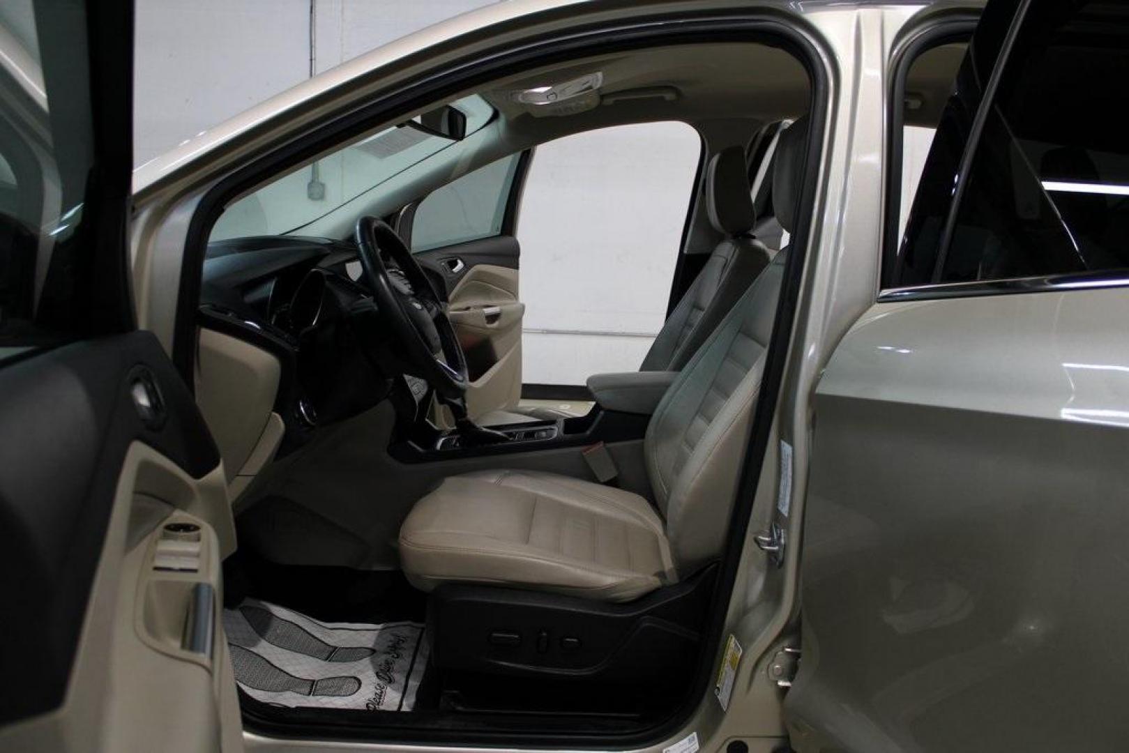 2018 White Gold /Medium Light Stone Ford Escape Titanium (1FMCU0J90JU) with an EcoBoost 2.0L I4 GTDi DOHC Turbocharged VCT engine, Automatic transmission, located at 15300 Midway Rd., Addison, TX, 75001, (972) 702-0011, 32.958321, -96.838074 - Photo#12
