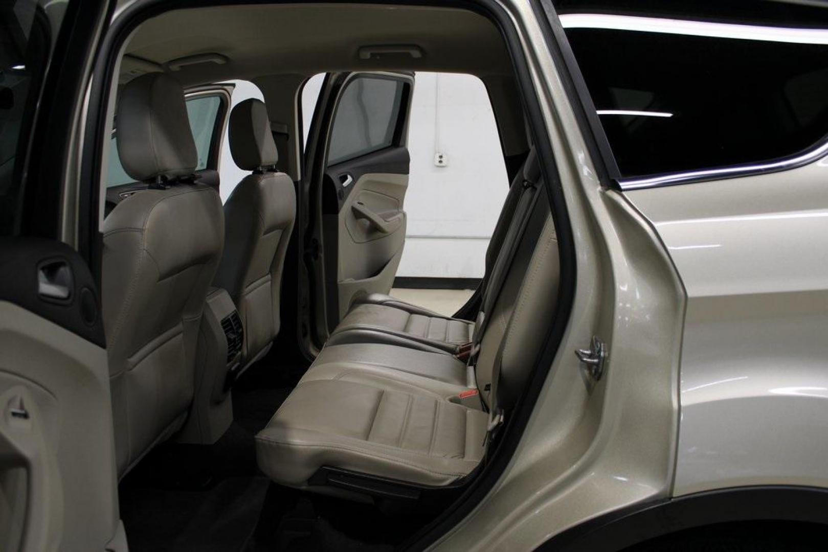 2018 White Gold /Medium Light Stone Ford Escape Titanium (1FMCU0J90JU) with an EcoBoost 2.0L I4 GTDi DOHC Turbocharged VCT engine, Automatic transmission, located at 15300 Midway Rd., Addison, TX, 75001, (972) 702-0011, 32.958321, -96.838074 - Photo#15
