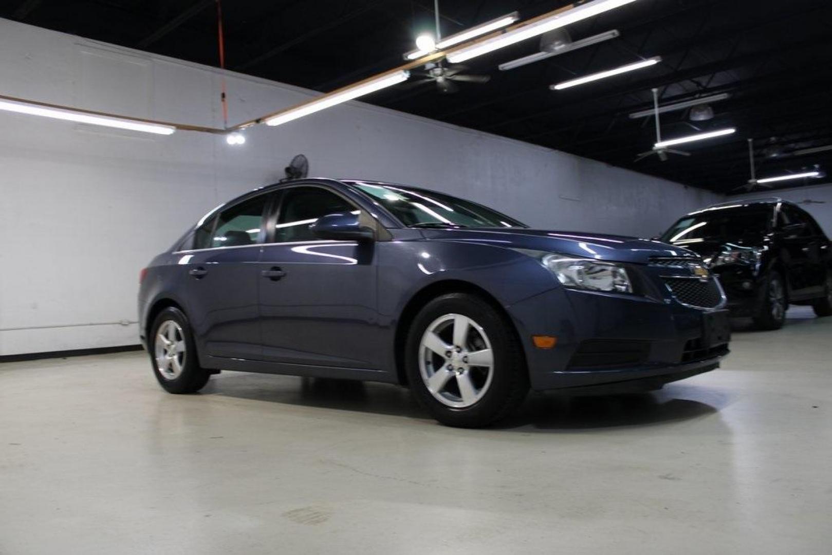 2014 Atlantis Blue Metallic /Medium Titanium Chevrolet Cruze 1LT (1G1PC5SB7E7) with an ECOTEC 1.4L I4 SMPI DOHC Turbocharged VVT engine, Automatic transmission, located at 15300 Midway Rd., Addison, TX, 75001, (972) 702-0011, 32.958321, -96.838074 - Photo#6