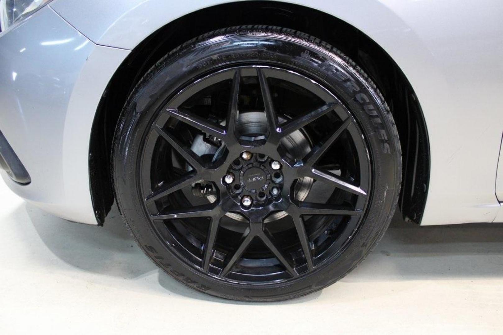 2015 Liquid Silver Metallic /Black Mazda Mazda3 i Grand Touring (3MZBM1M74FM) with an SKYACTIV-G 2.0L 4-Cylinder DOHC 16V engine, Manual transmission, located at 15300 Midway Rd., Addison, TX, 75001, (972) 702-0011, 32.958321, -96.838074 - Photo#8