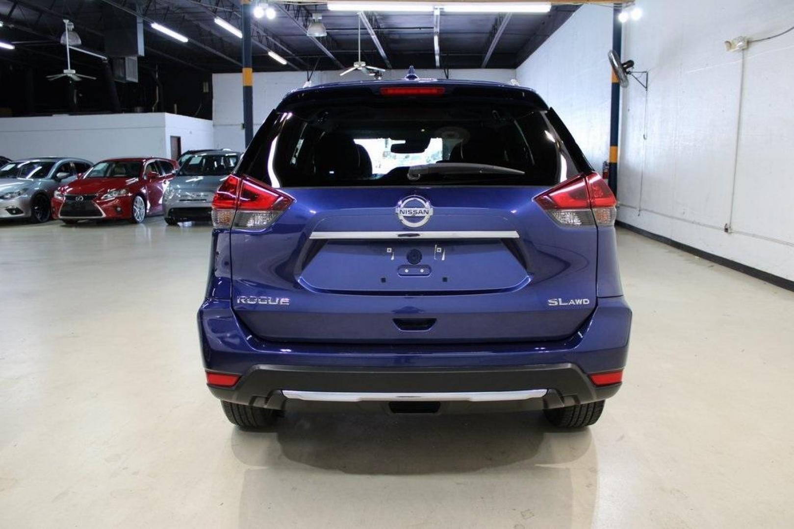2018 Caspian Blue /Charcoal Nissan Rogue SL (5N1AT2MV9JC) with an 2.5L I4 DOHC 16V engine, CVT transmission, located at 15300 Midway Rd., Addison, TX, 75001, (972) 702-0011, 32.958321, -96.838074 - Photo#6