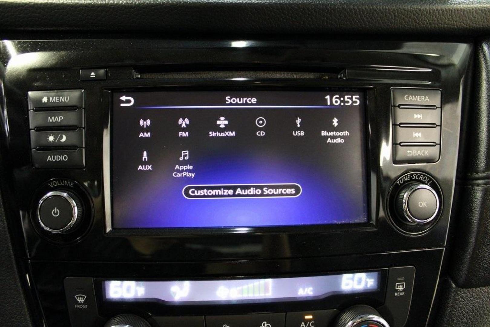 2018 Caspian Blue /Charcoal Nissan Rogue SL (5N1AT2MV9JC) with an 2.5L I4 DOHC 16V engine, CVT transmission, located at 15300 Midway Rd., Addison, TX, 75001, (972) 702-0011, 32.958321, -96.838074 - Photo#17