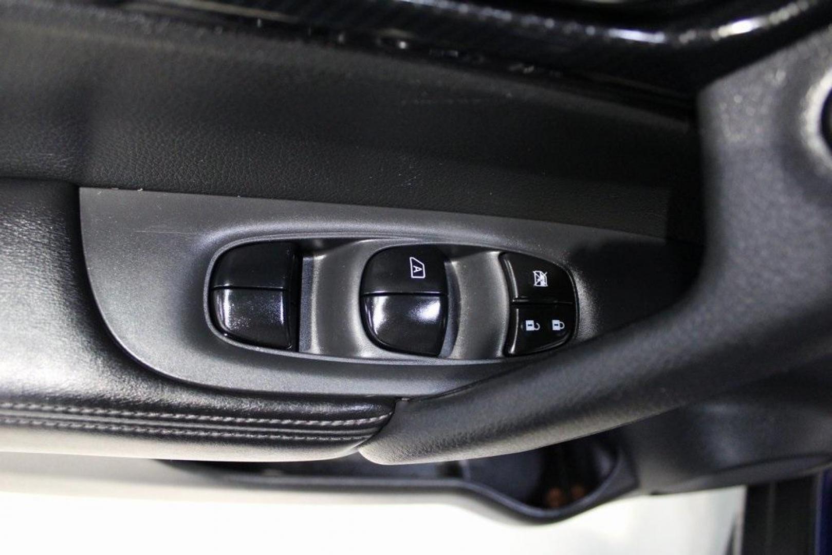 2018 Caspian Blue /Charcoal Nissan Rogue SL (5N1AT2MV9JC) with an 2.5L I4 DOHC 16V engine, CVT transmission, located at 15300 Midway Rd., Addison, TX, 75001, (972) 702-0011, 32.958321, -96.838074 - Photo#24